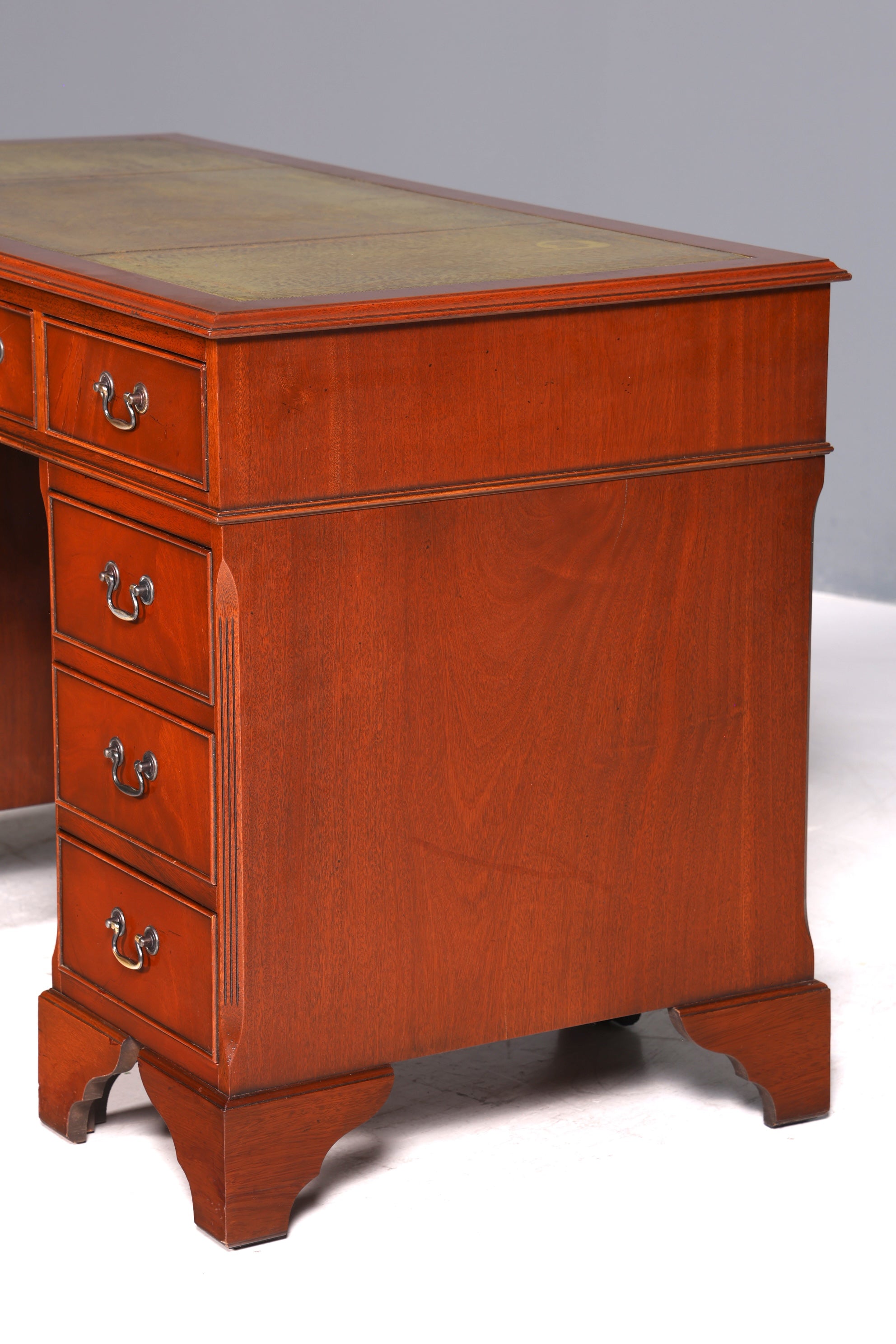 Wunderschöner Englischer Schreibtisch echt Lederauflage Bürotisch Antik Stil Office Desk