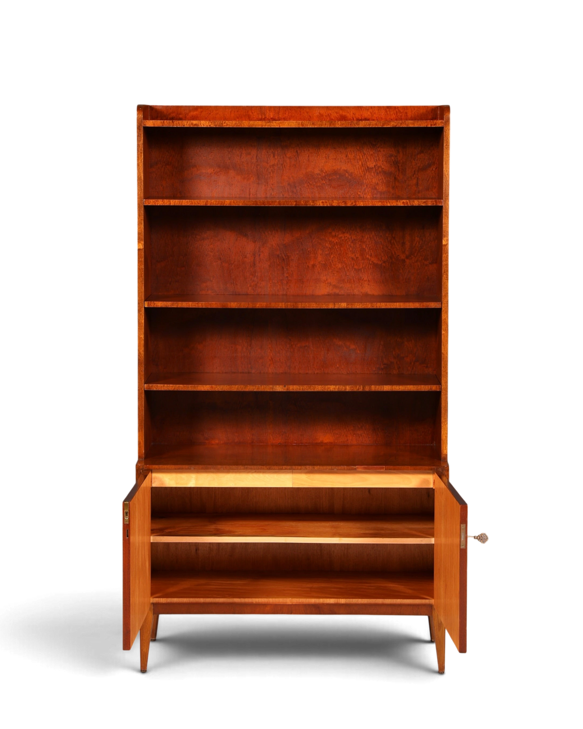 Hauptstadt Möblerei Mid Century Bücherregal aus Nussbaum mit offenen Regalböden und Unterschrank im Vintage Design