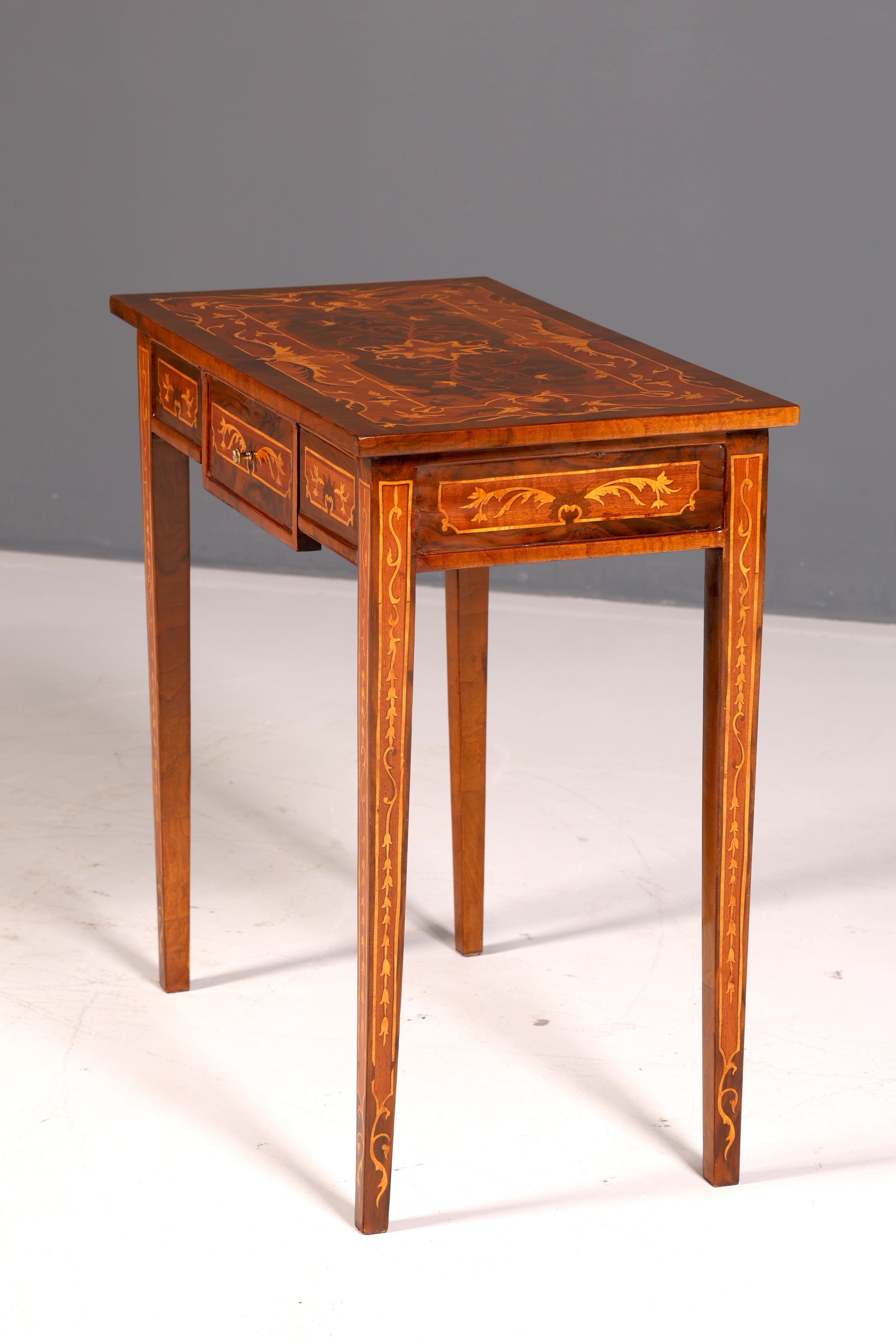 Traumhafter filigraner Schreibtisch French Desk Antik Stil Bürotisch Barock Stil Office Desk Vintage