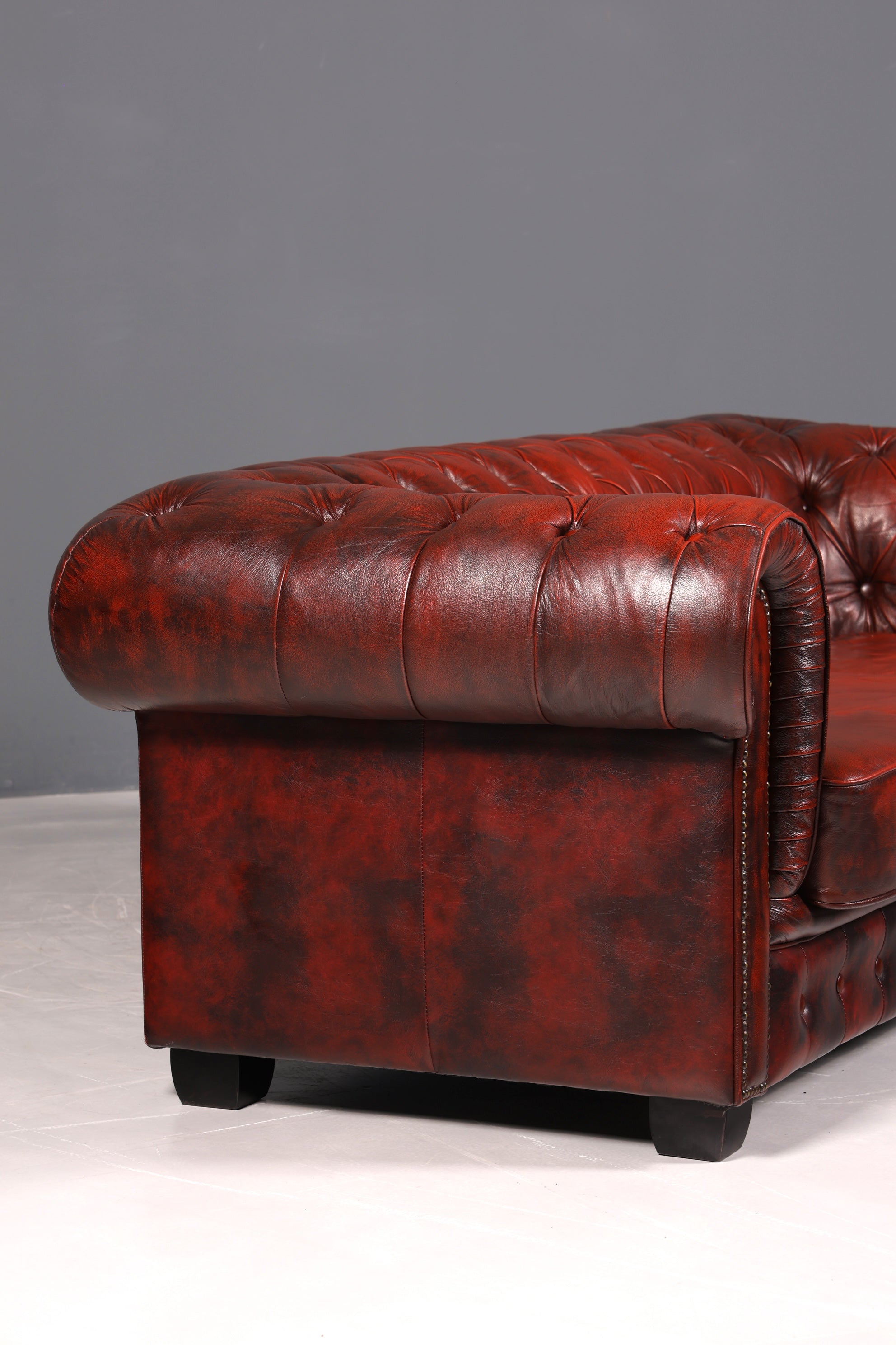 F954 Finish cm Wunderschönes Original Chesterfield Sofa 3- Sitzer echt Leder Oxblood Couch Englisch