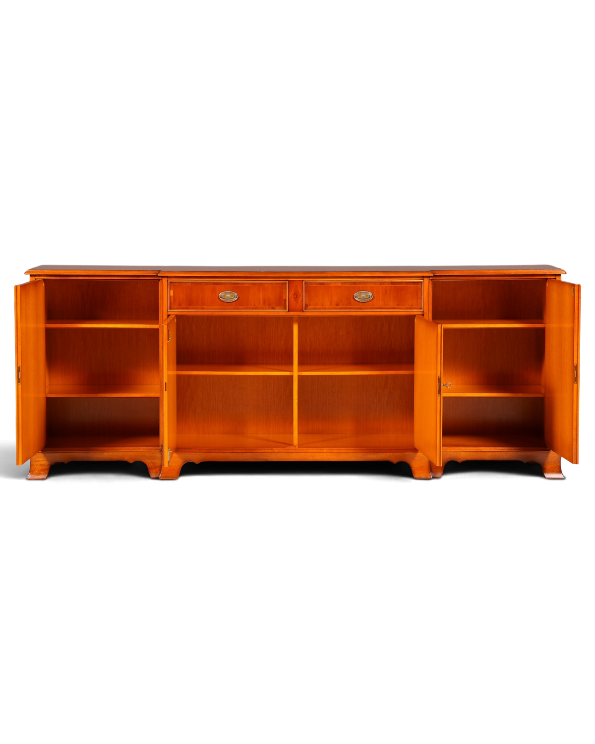 Hauptstadt Möblerei Heldense Sideboard aus englischer Eibe mit offenen Türen und Schubladen in antikem Design