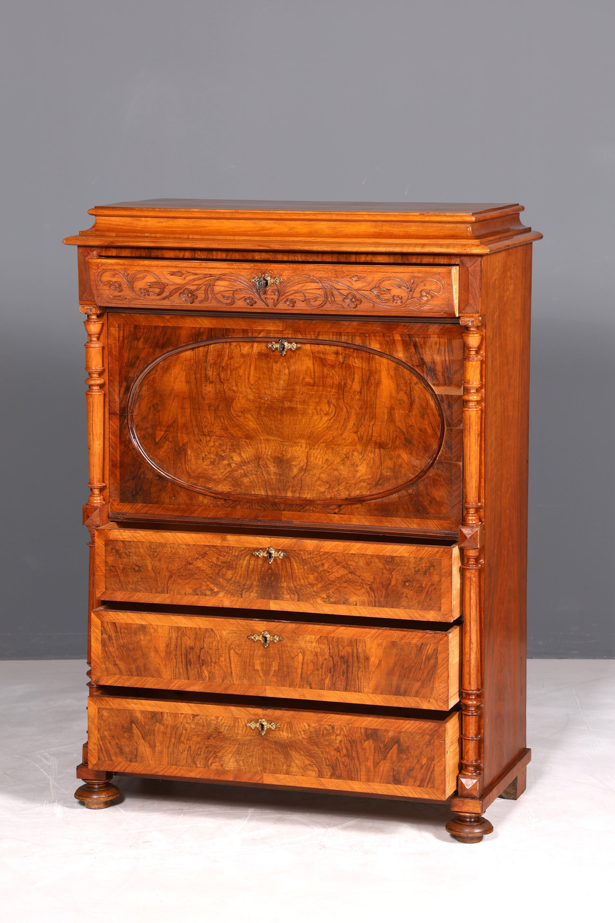 Wunderschöner Louis Philippe Sekretär um 1870 Vertiko Nussbaum Highboard Kommode Sekretär Schrank