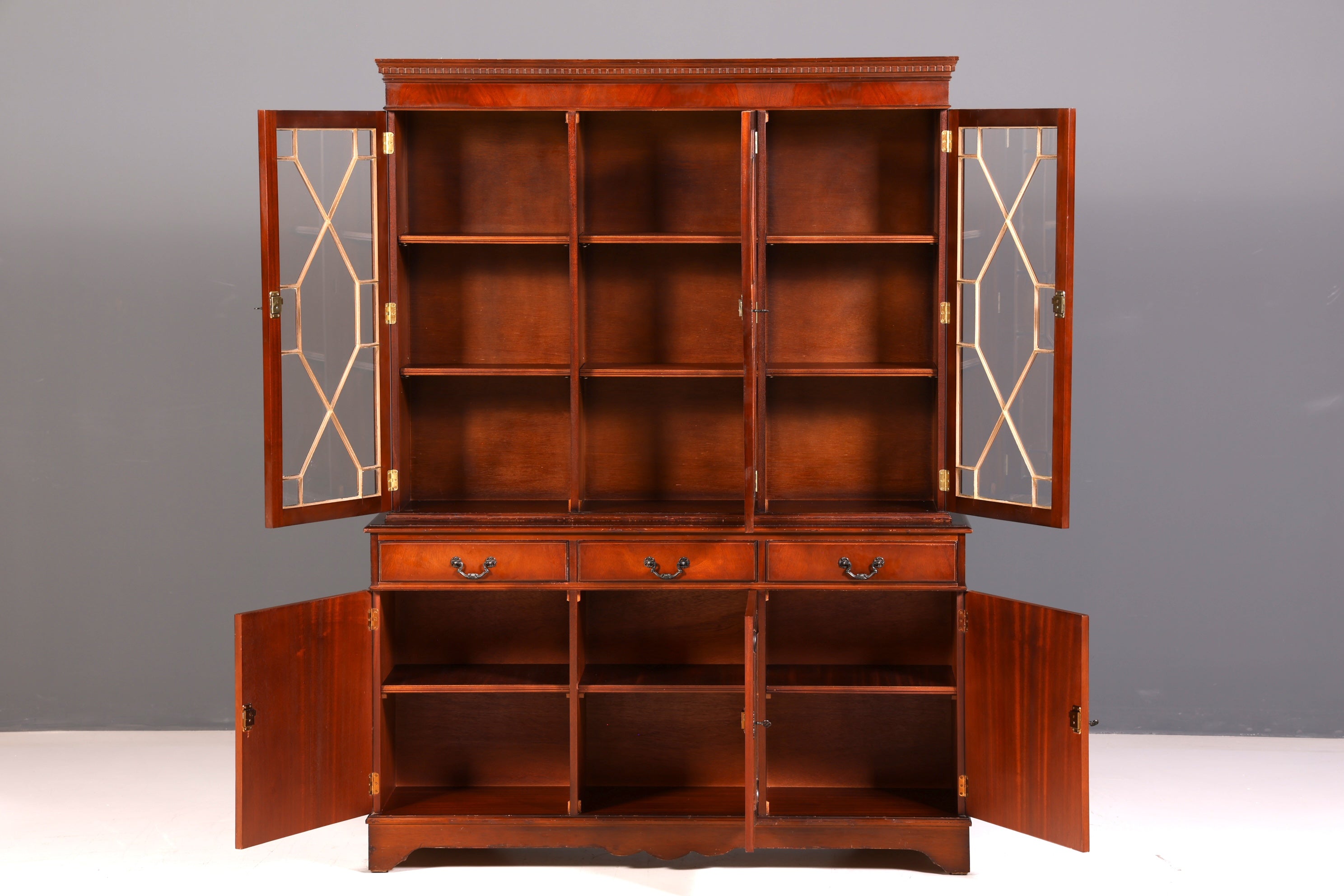 Wunderschöne Englische Vitrine Bibliothek Bücherschrank Buffet Schrank Antik 60s UK