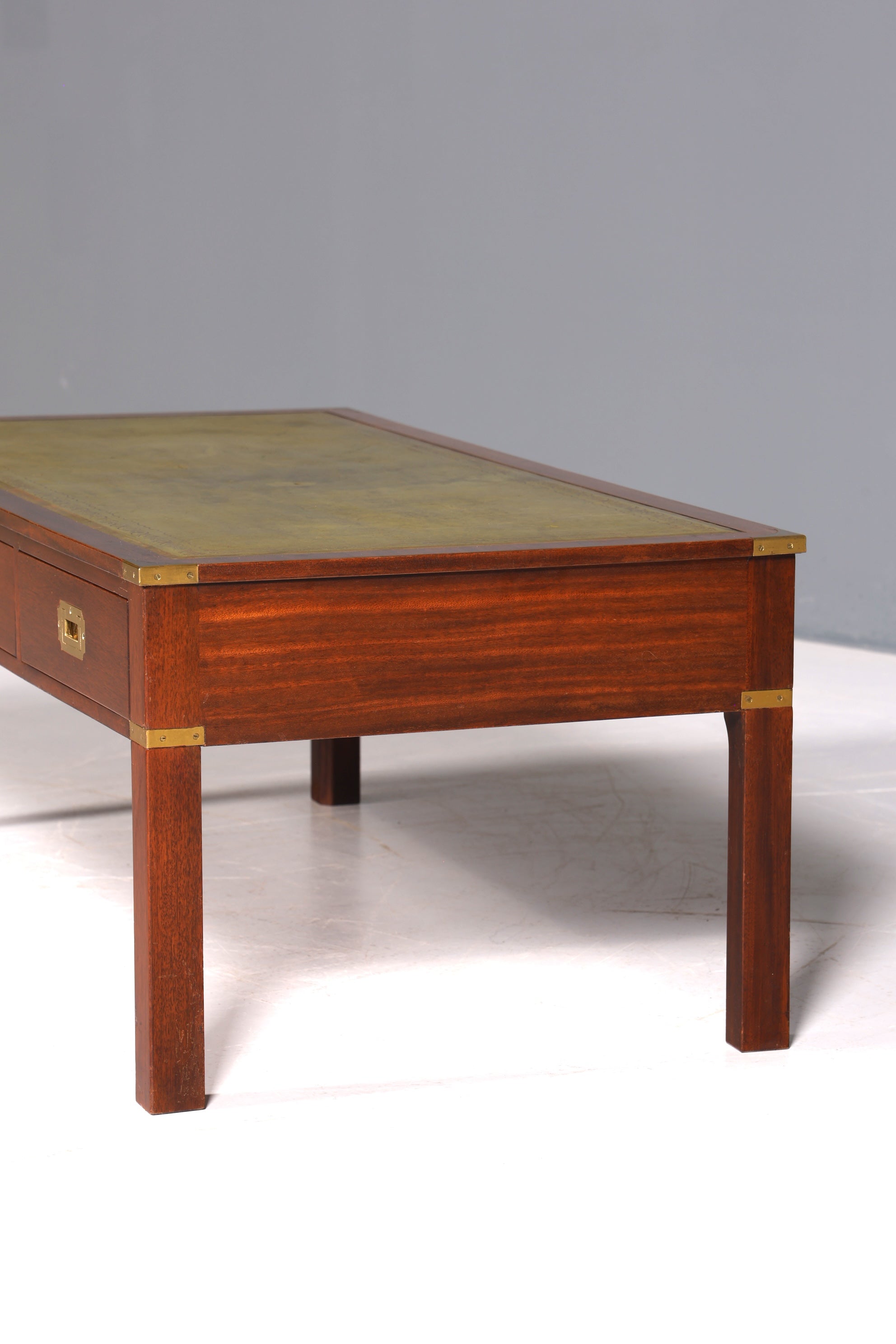 F876 Finish cm Traumhafter Englischer Tisch Couchtisch Englisch Antik Stil Mahagoni Ablagetisch Empire Stil Beistelltisch