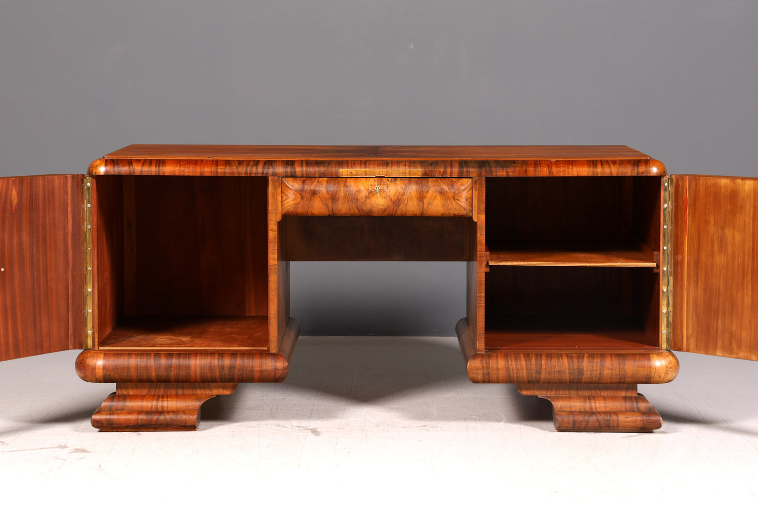 Beeindruckender Original Art Deco Schreibtisch Nussbaum Bürotisch Massivholz Antik Vintage