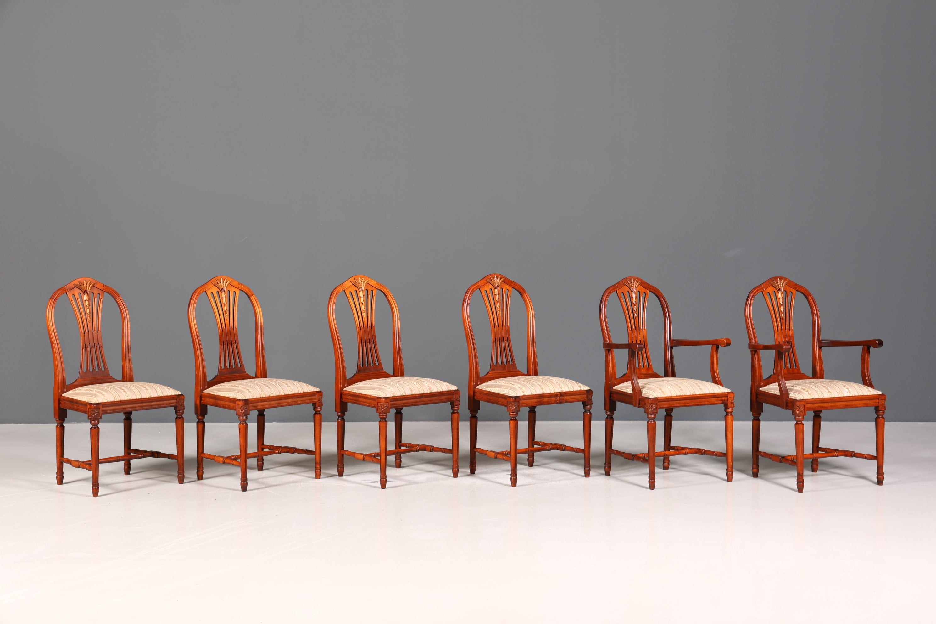 6x Traumhafte Stühle im Gustavianischer Stil Englisch Stil Küchenstühle Antik Stil Esszimmer Stuhl Set