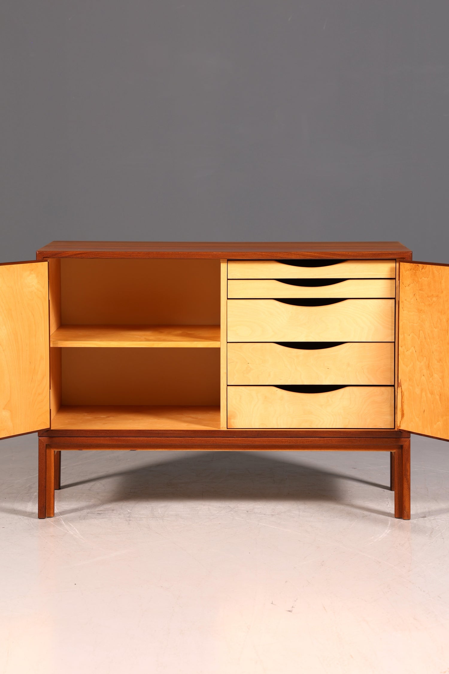 G444 Finish Wunderschöne Mid Century Kommode Vintage Schrank Retro Flur Kommode 60s Regal Sideboard (Kopie)