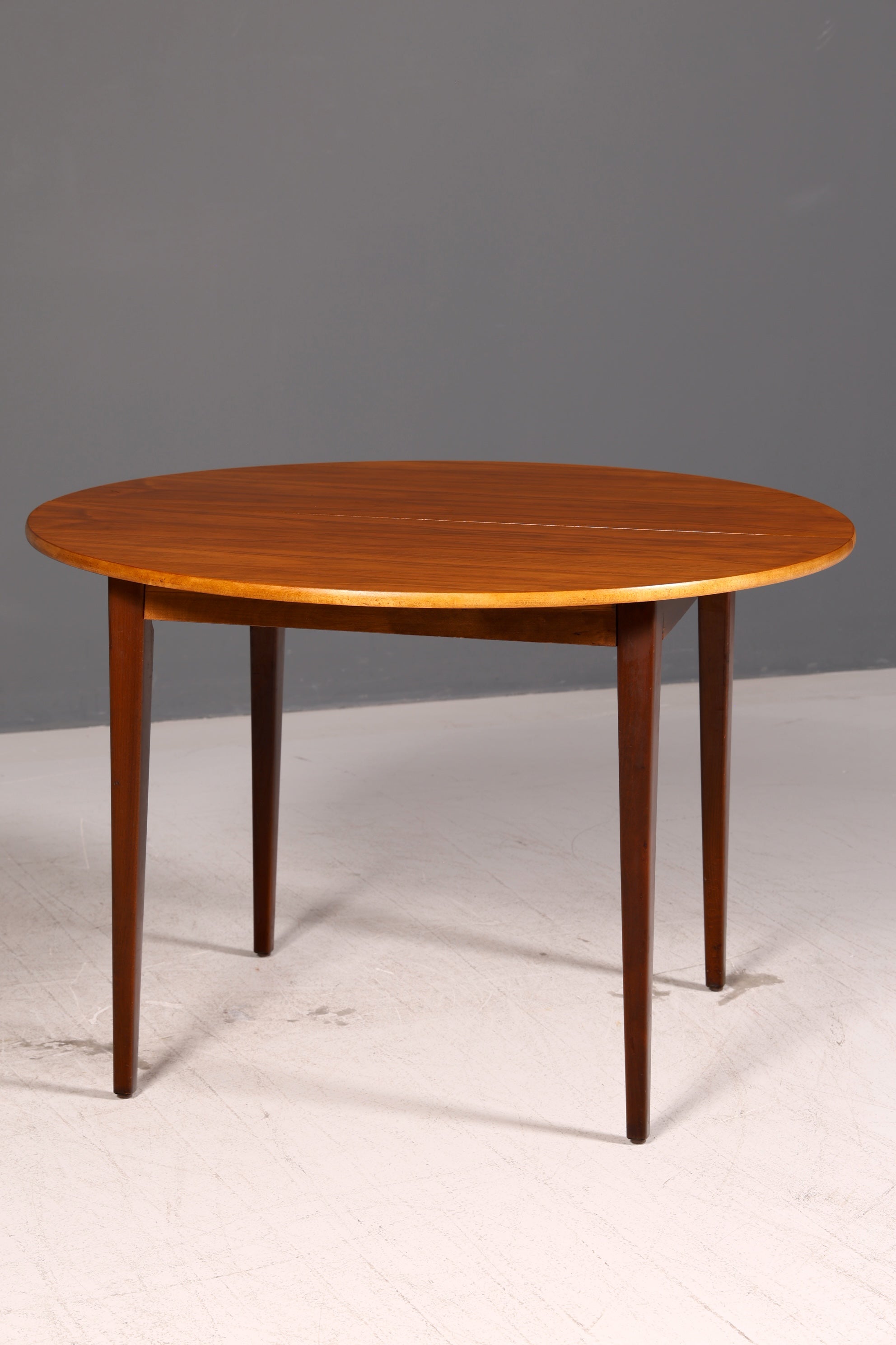 Schlichter Mid Century Esstisch ausziehbar Rund Vintage Tisch Retro Küchentisch 60s