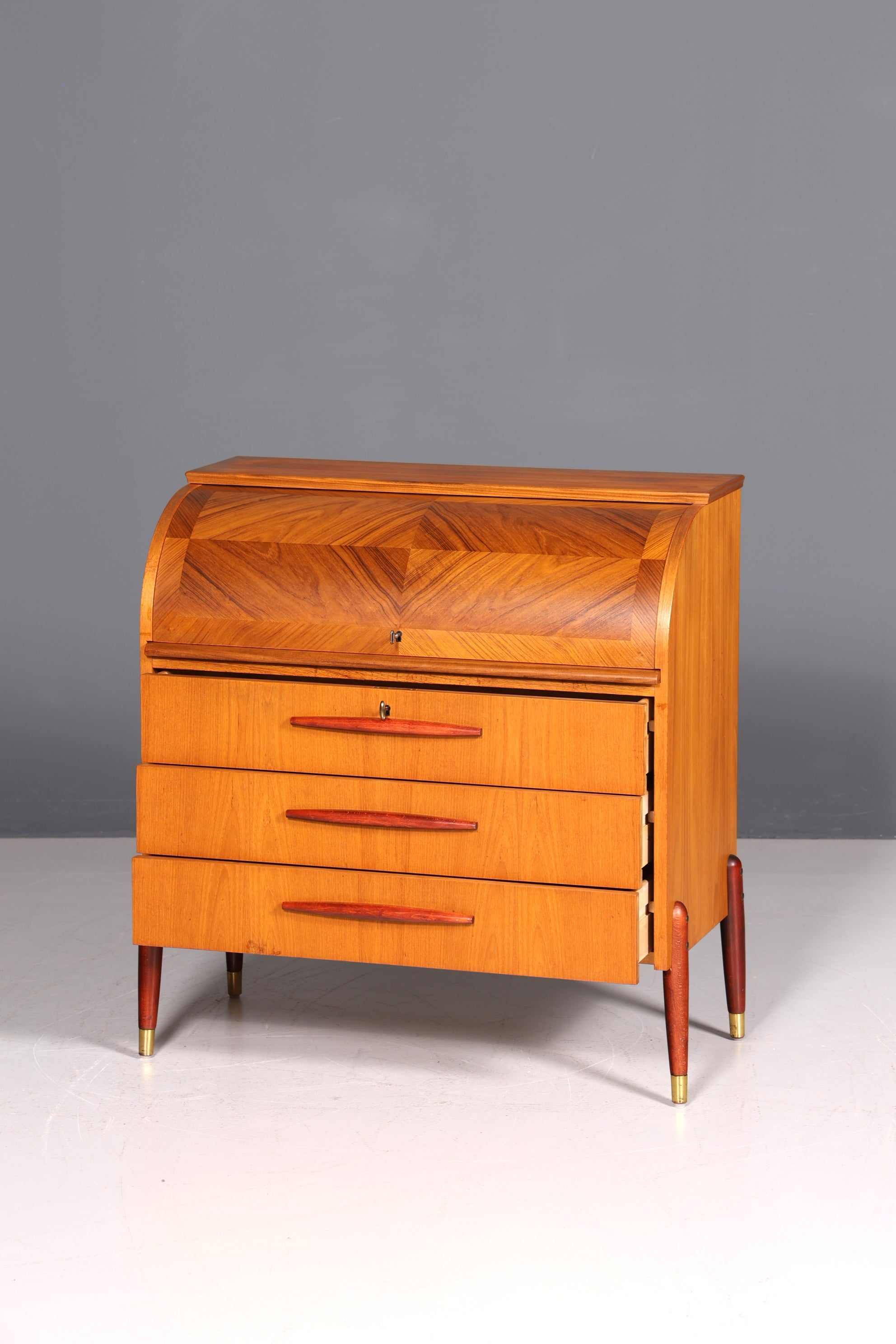 Schlichter Mid Century Rollladen Sekretär von Bröderna Gustafssons Büro Schrank Schreibkommode 60s Schreibmöbel