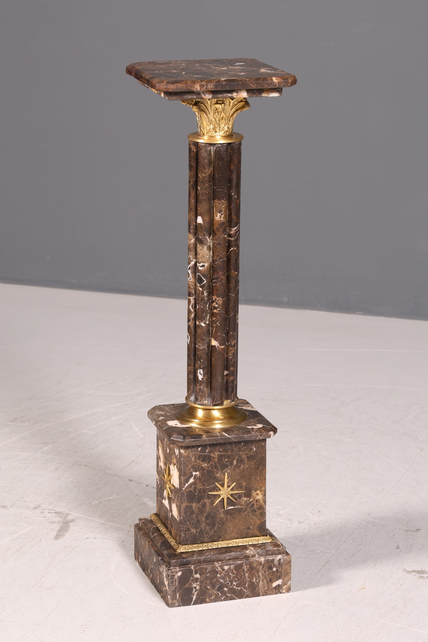 Prächtige Barock Stil Säule Louis XV Marmor Blumensäule Naturstein Sockel Ablage