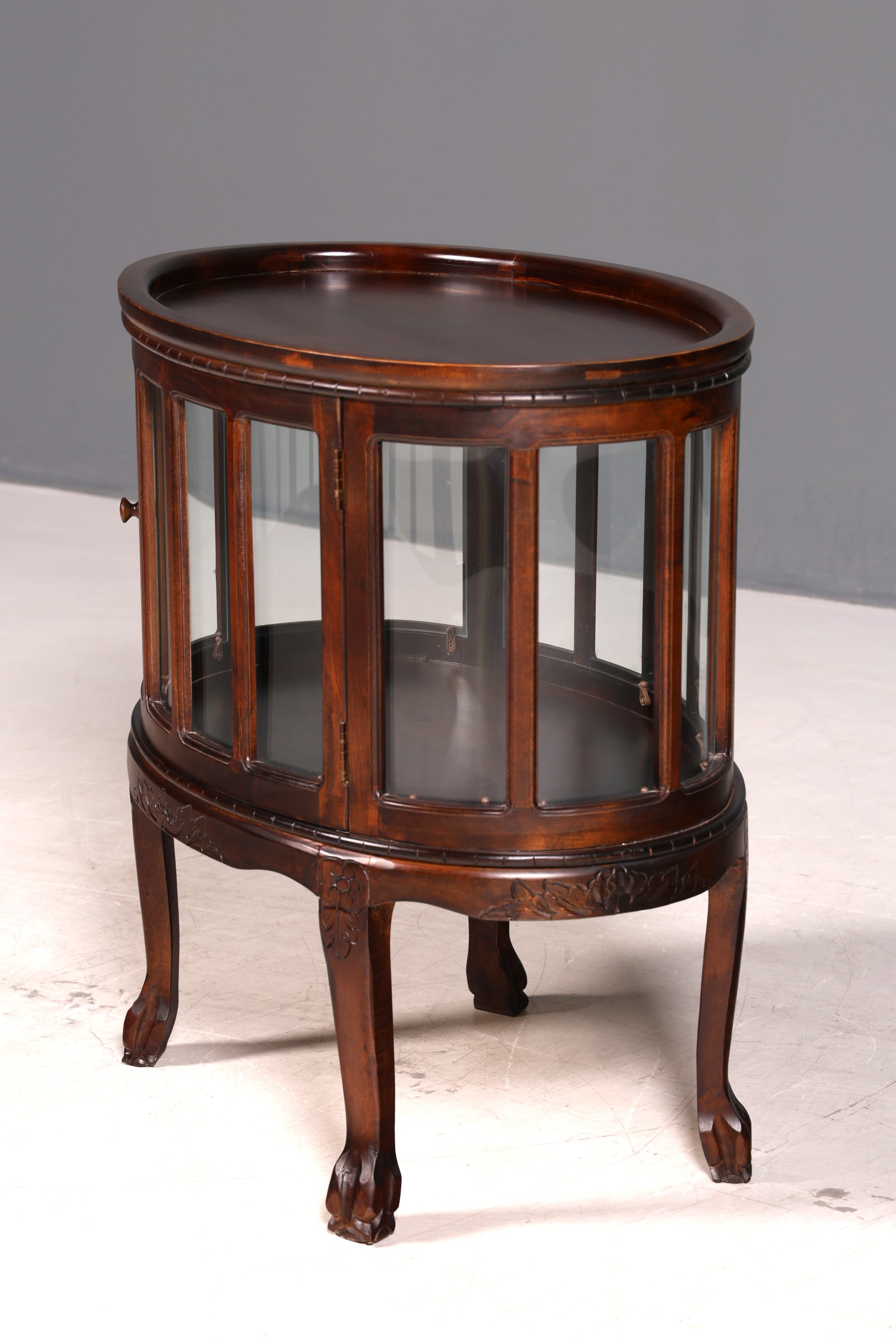 Wunderschöner filigraner Chippendale Barschrank echt Holz Teeschrank im Jugendstil Vitrine
