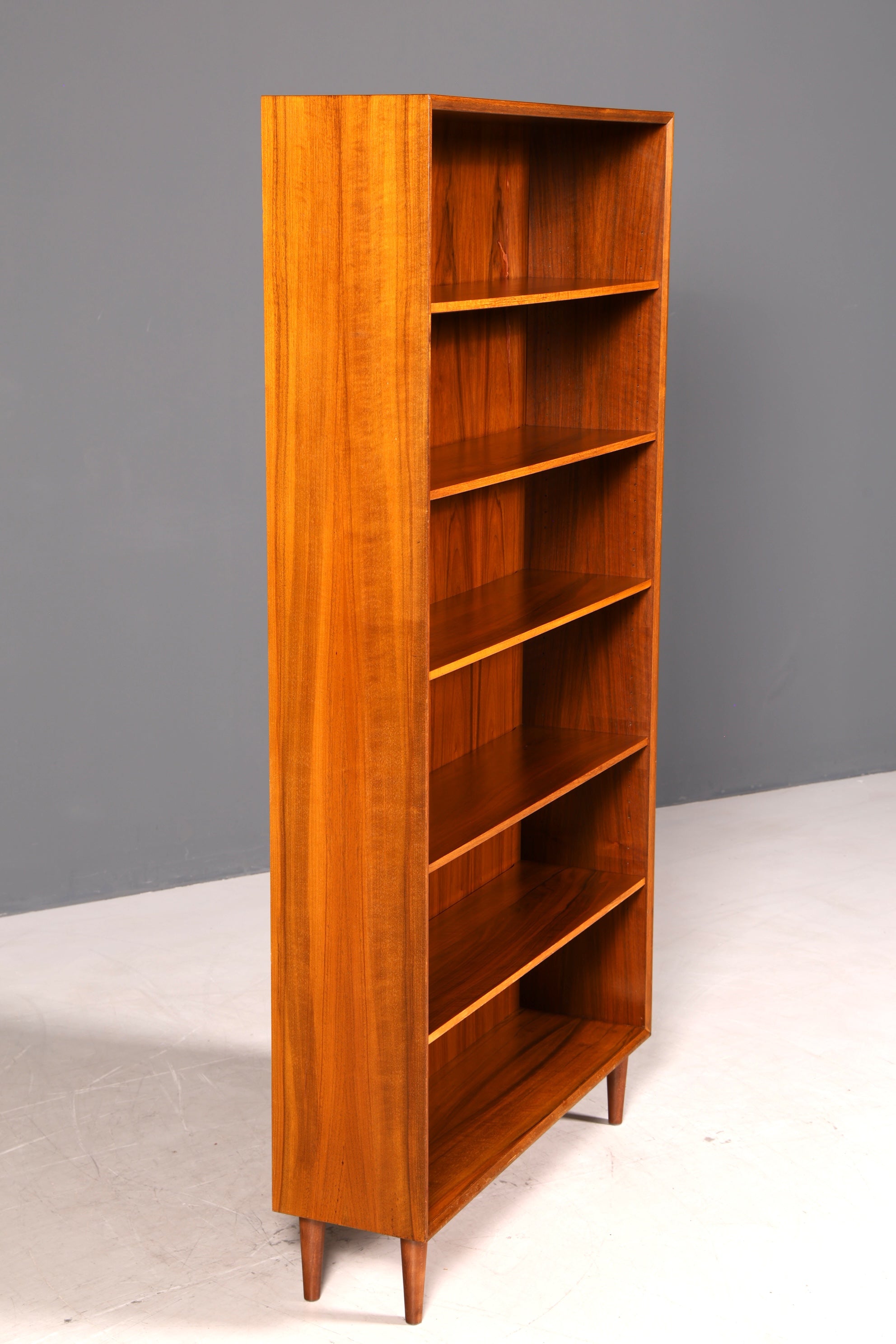 Stilvolles Mid Century Regal Vintage Bücherregal Schrank Buchablage 60s Bookshelf 1 von 2