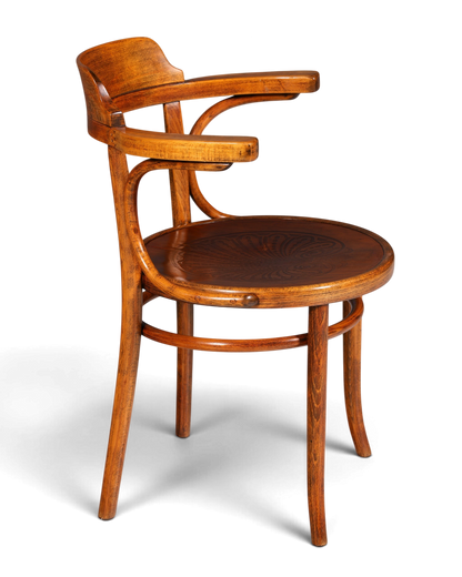 Hauptstadt Möblerei Armlehnstuhl aus antikem Bugholz im klassischen Thonet-Stil mit geschwungener Rückenlehne