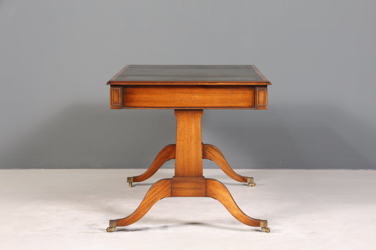 Wunderschöner Englischer Schreibtisch echt Lederauflage Regency Stil Bürotisch Antik Stil Office Desk