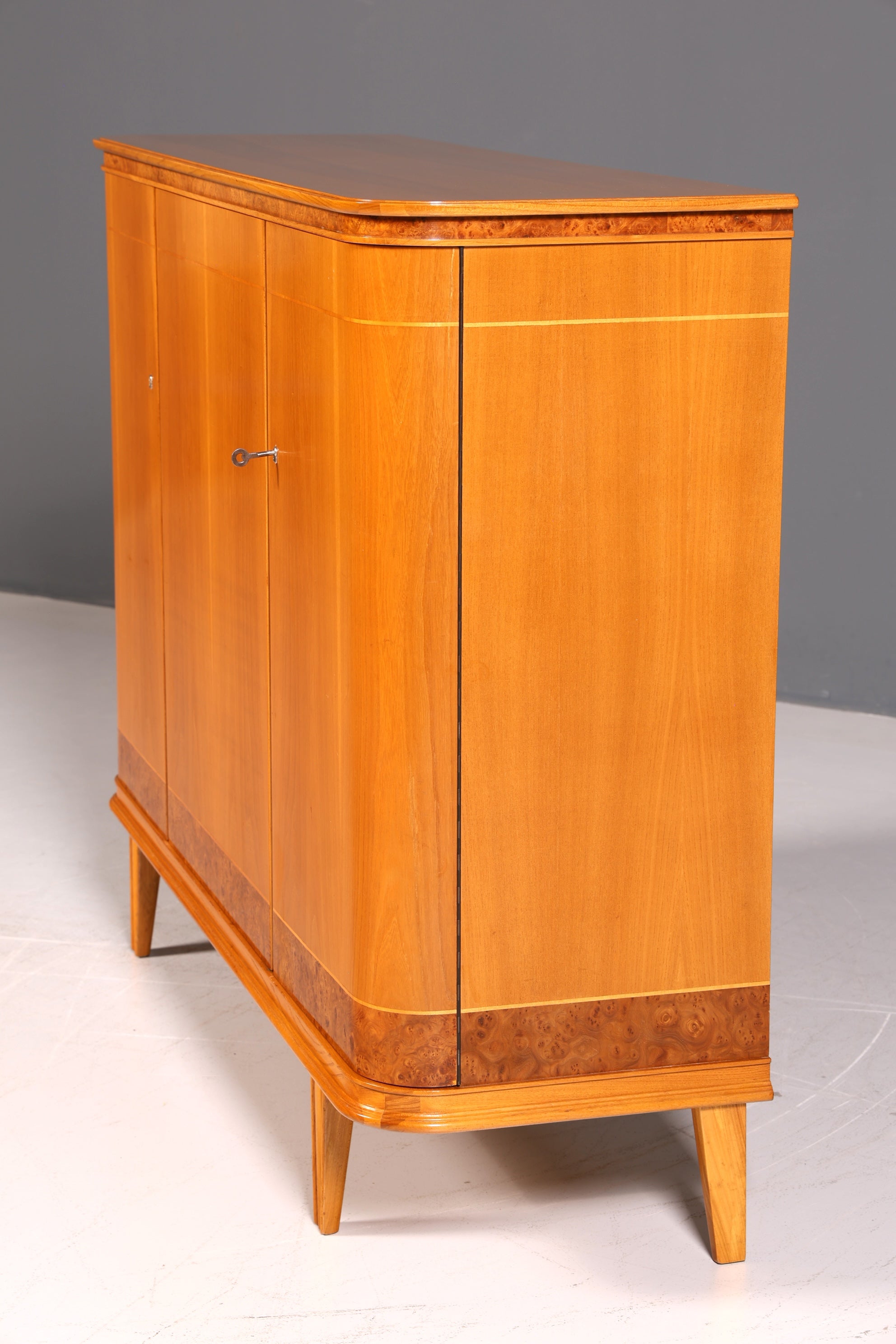 Traumhafter Mid Century Highboard Retro 60er Jahre Schrank Kommode Vintage Designklassiker Holz