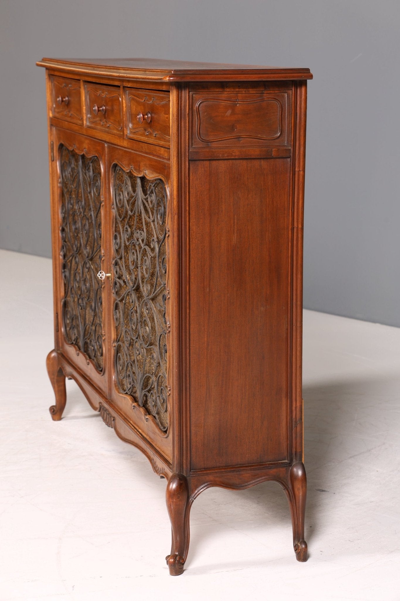 Traumhafte Chippendale Vitrine Sideboard  Regal Barock Stil Schrank Antik Glasvitirne