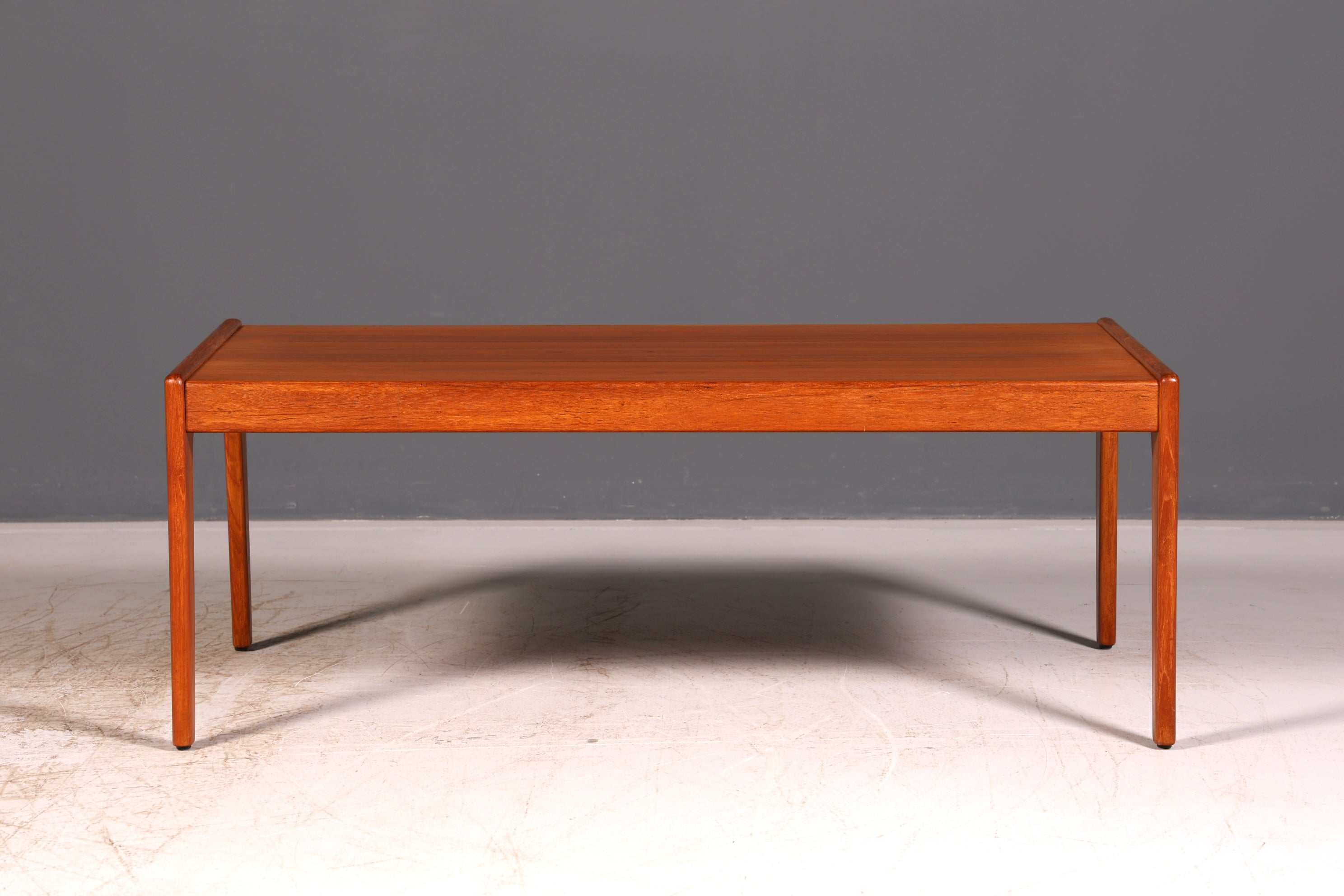 Beautiful Mid-Century teak coffee table, retro side table, vintage coffee table, 1970s living-room table