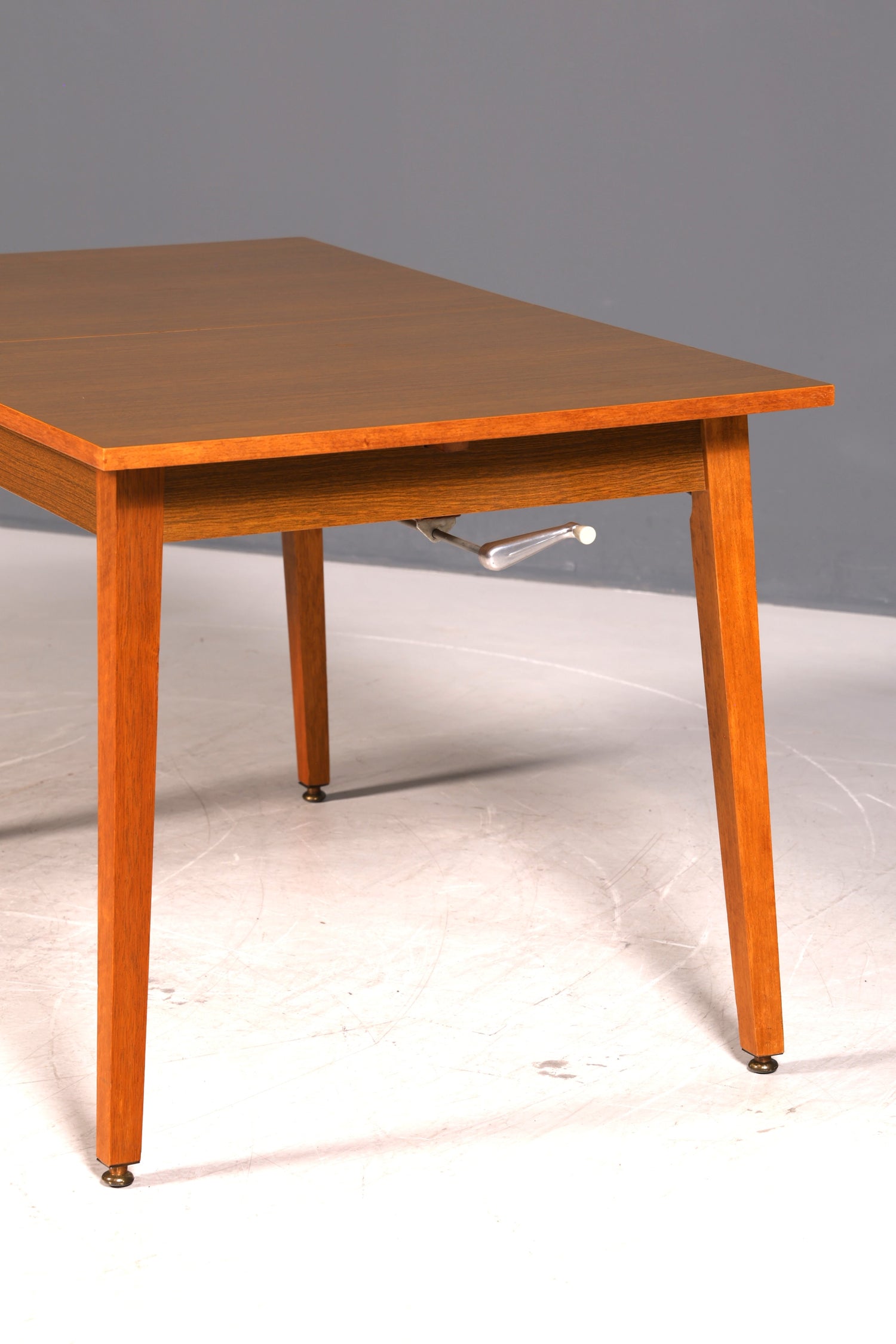Wunderschöner Mid Century Küchentisch Vintage Tisch ausziehbar und höhenverstellbar