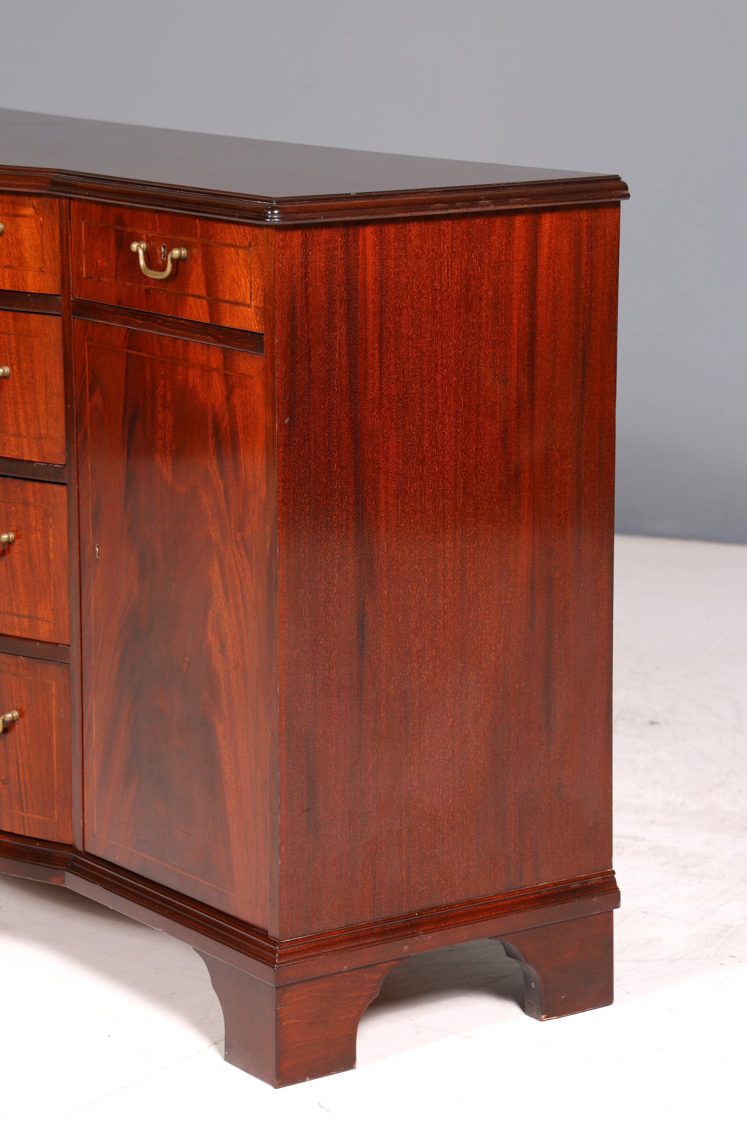 Wunderschönes Englisches Sideboard Mahagoni Schrank Antik 60s Buffetschrank Kommode 1 von 2