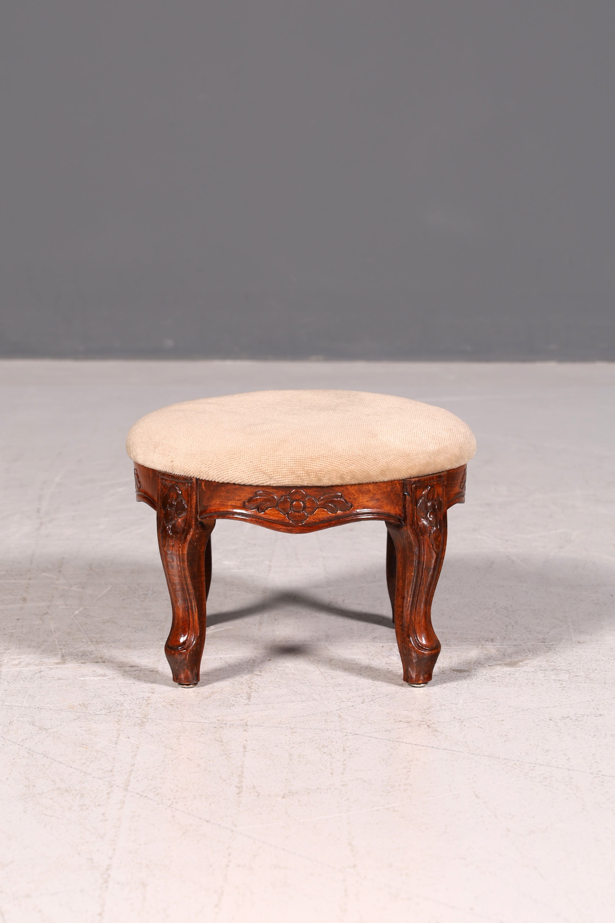 Wunderschöner Antiker Hocker Fußhocker Beige Samt Schemel Barock Stil Fußbank Sitzhocker Vintage