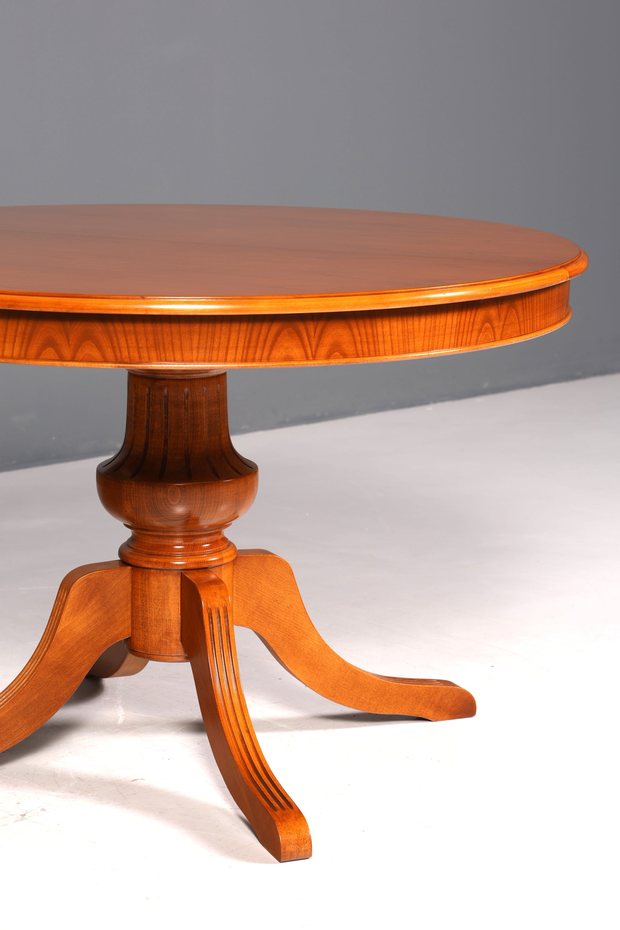 Traumhafter Original Selva Tisch Antik Stil Esstisch ausziehbarer Küchentisch