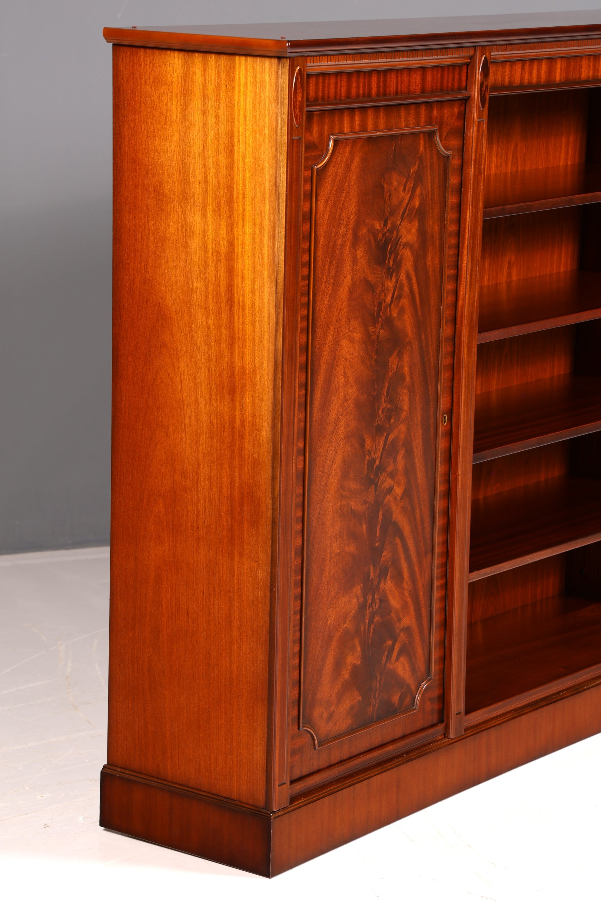 Beautiful Heldense Bookcase, Mahogany, English-Style Shelf, Bookshelf, Book Storage, Antique, Vintage