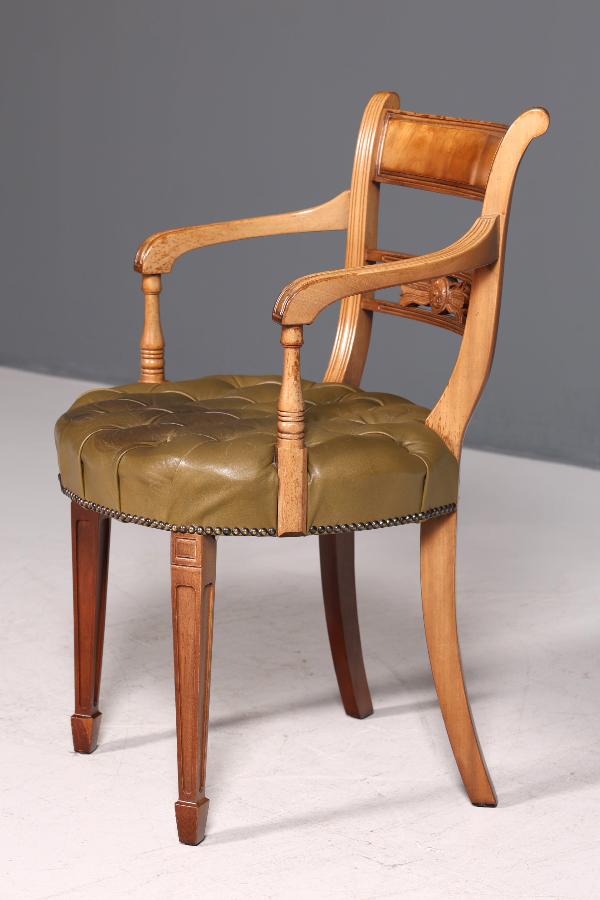 Wunderschöner Chesterfield Armlehnstuhl Anno Dom Sekretär Stuhl Englisch echt Leder Küchenstuhl 2 von 2