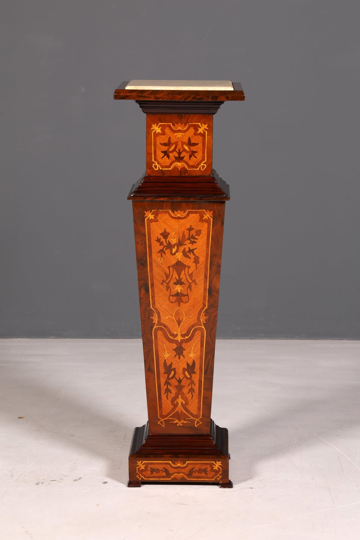 Traumhafte Barock Stil Säule Louis XV Blumensäule Naturstein Marmor Ablage