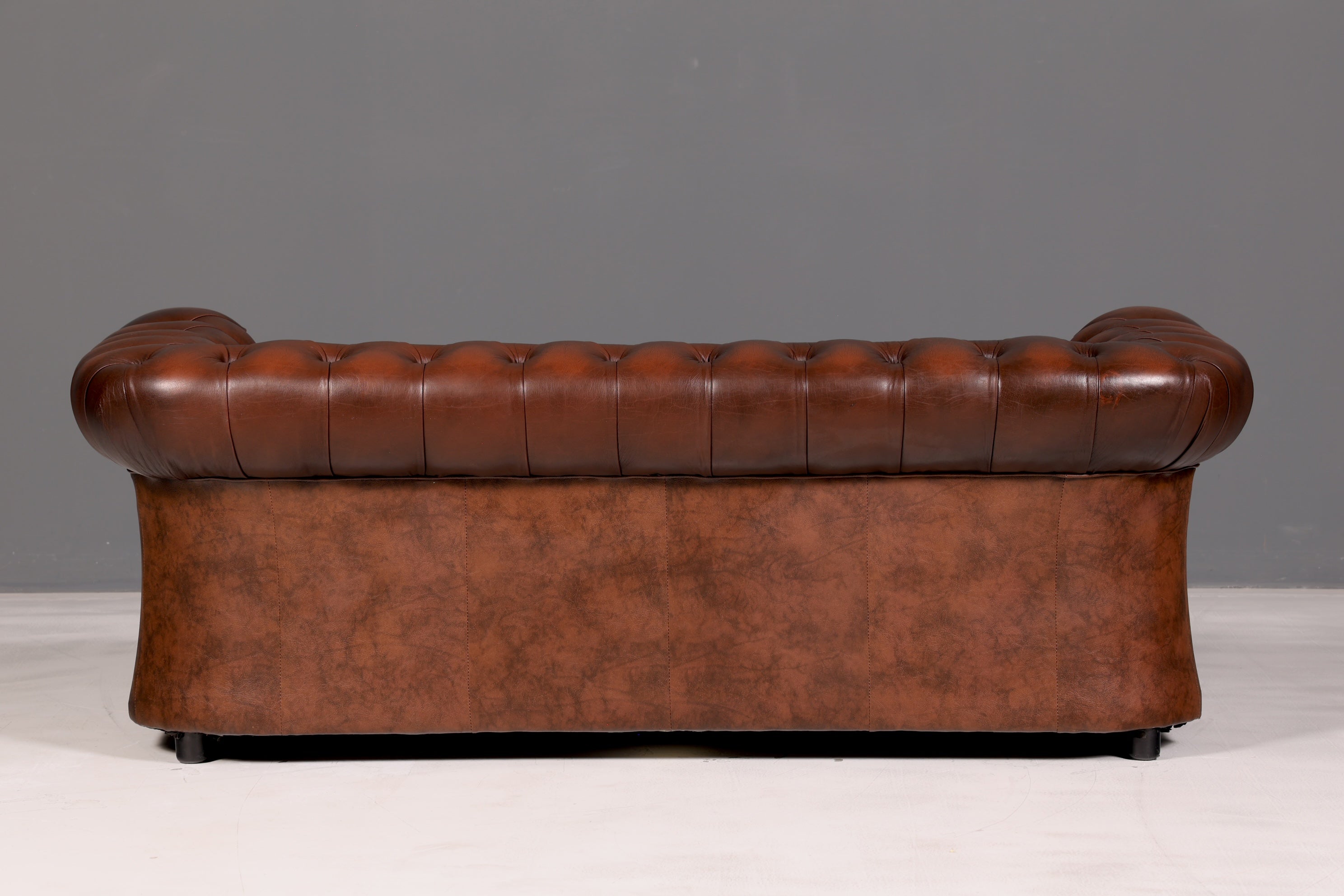 Beautiful Original Centurion Chesterfield 3-Seater Genuine Leather Sofa English Upholstered Sofa Leather Sofa