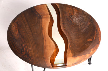 Einzigartiger Epoxidharz Couchtisch Nussbaum Tisch Beistelltisch grüner Ablagetisch