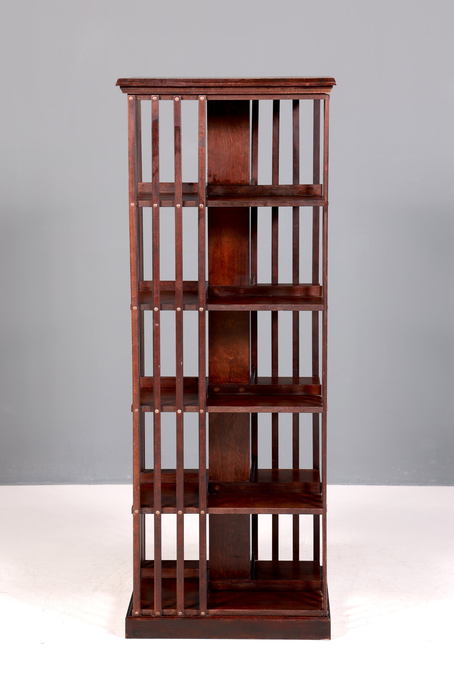 Traumhaftes Englisches drehbares Bücherregal UK Revolving Bookcase Regal