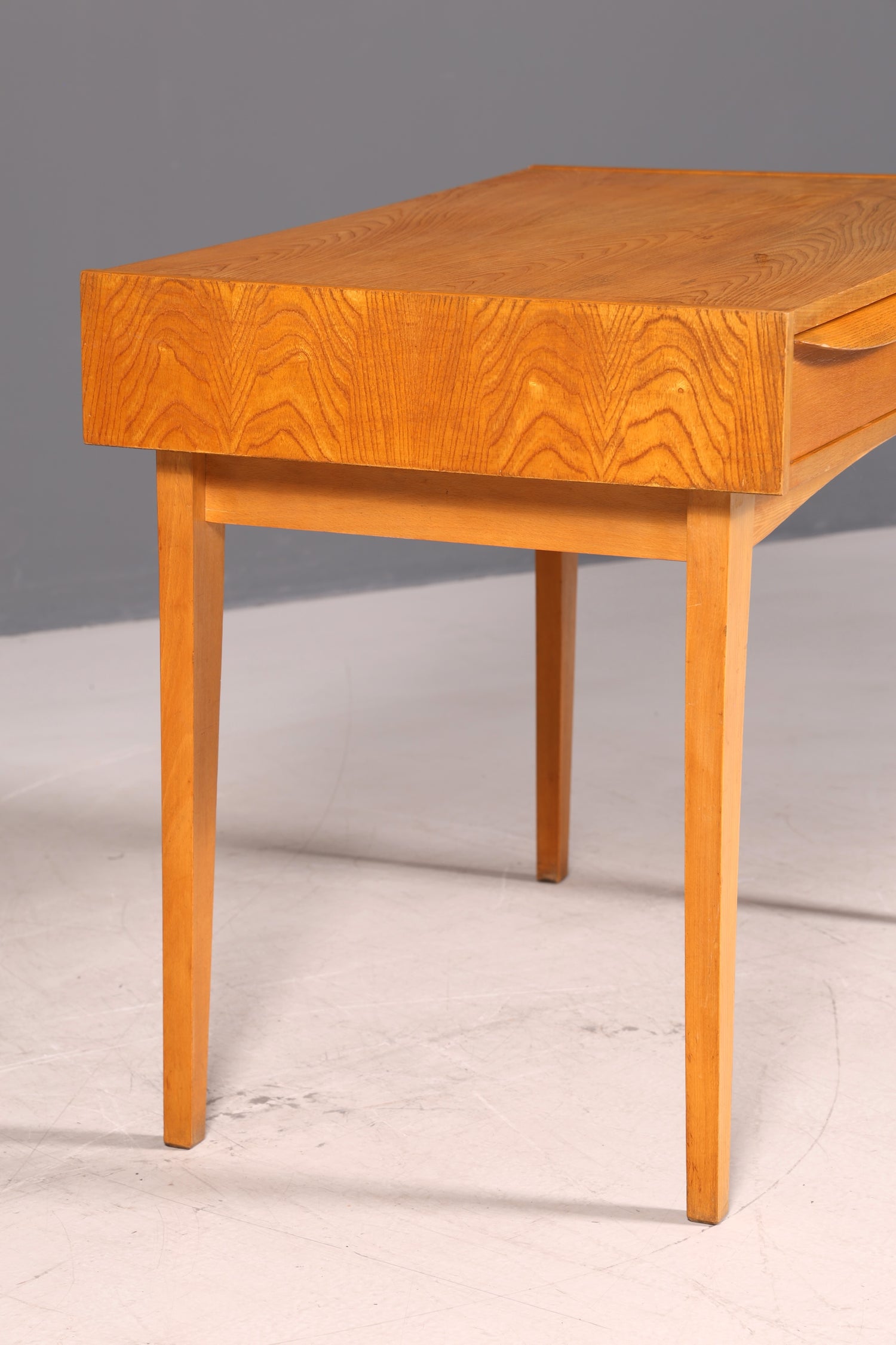 Eleganter Hellerau Schreibtisch Mid Century Modell 602 Franz Ehrlich Bürotisch Design Desk
