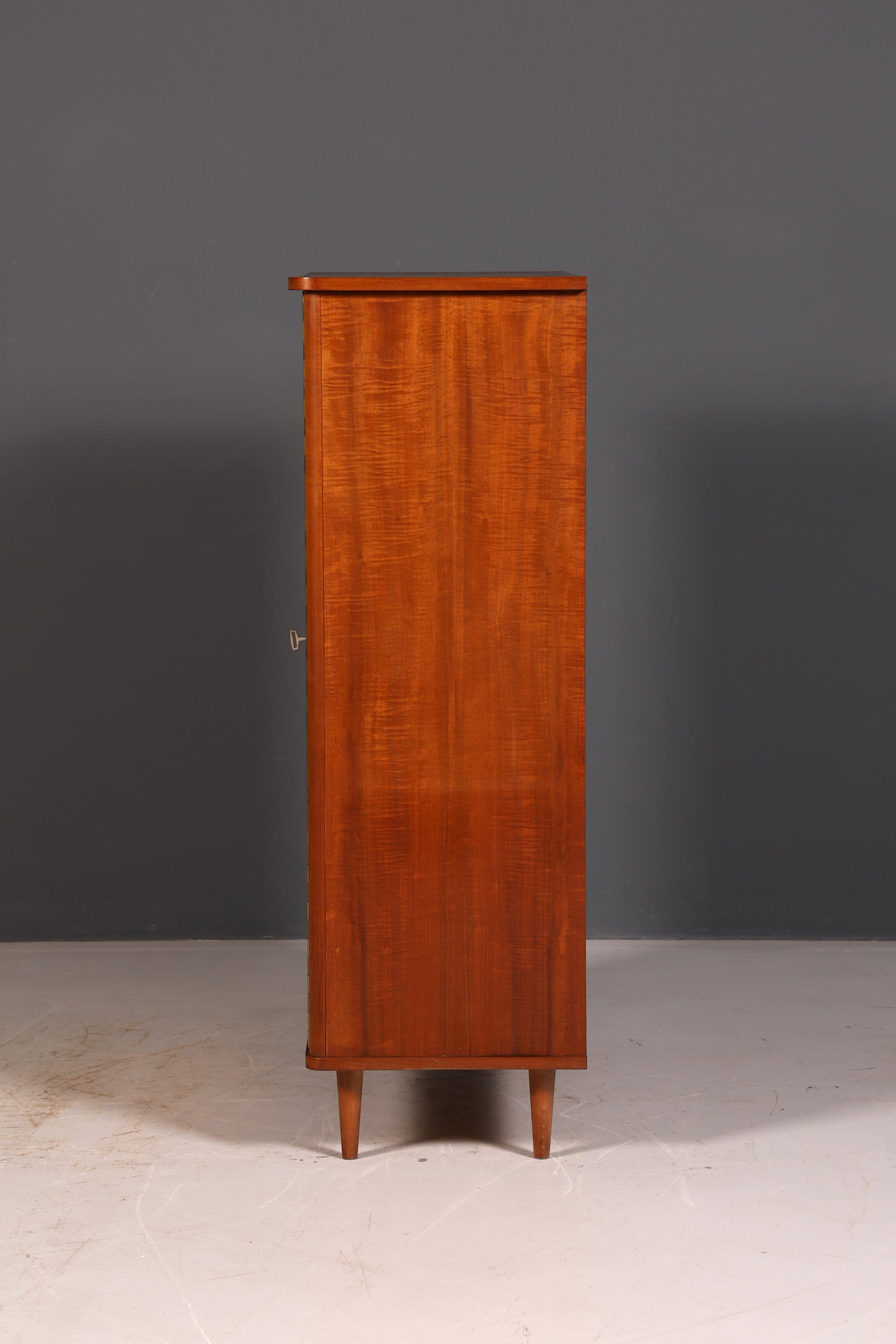 Wunderschöner Mid Century Schrank 60er Jahre Wäscheschrank Aktenschrank Kommode Vertiko Highboard Vintage