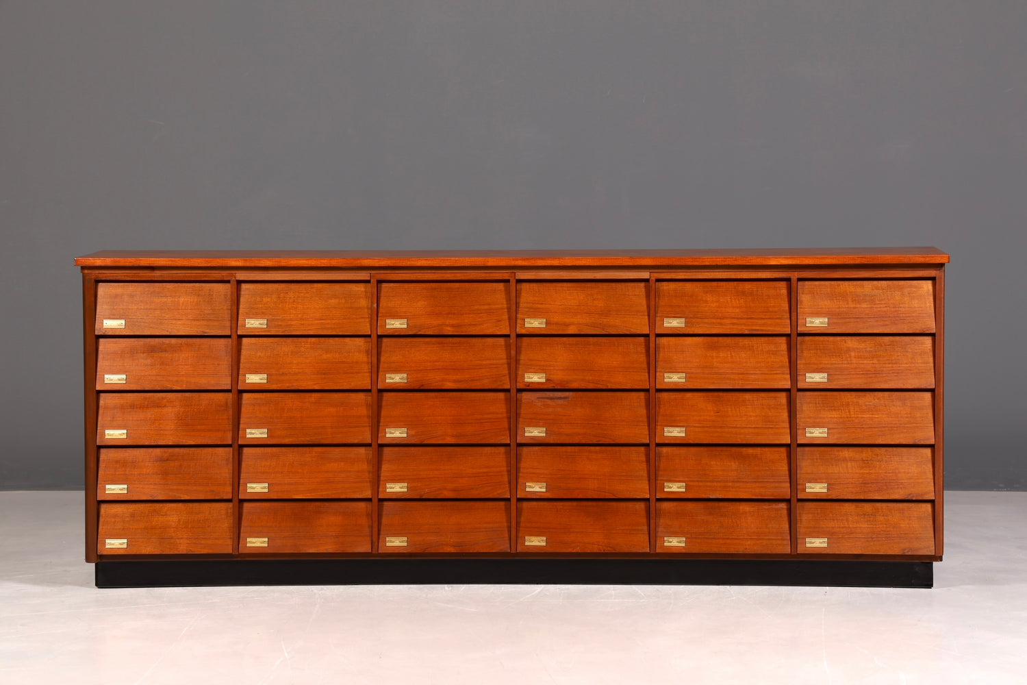 G112 Finish Wunderschöne Mid Century Kommode Vintage Bauhaus Apotheker Schrank Retro Schubladenkommode