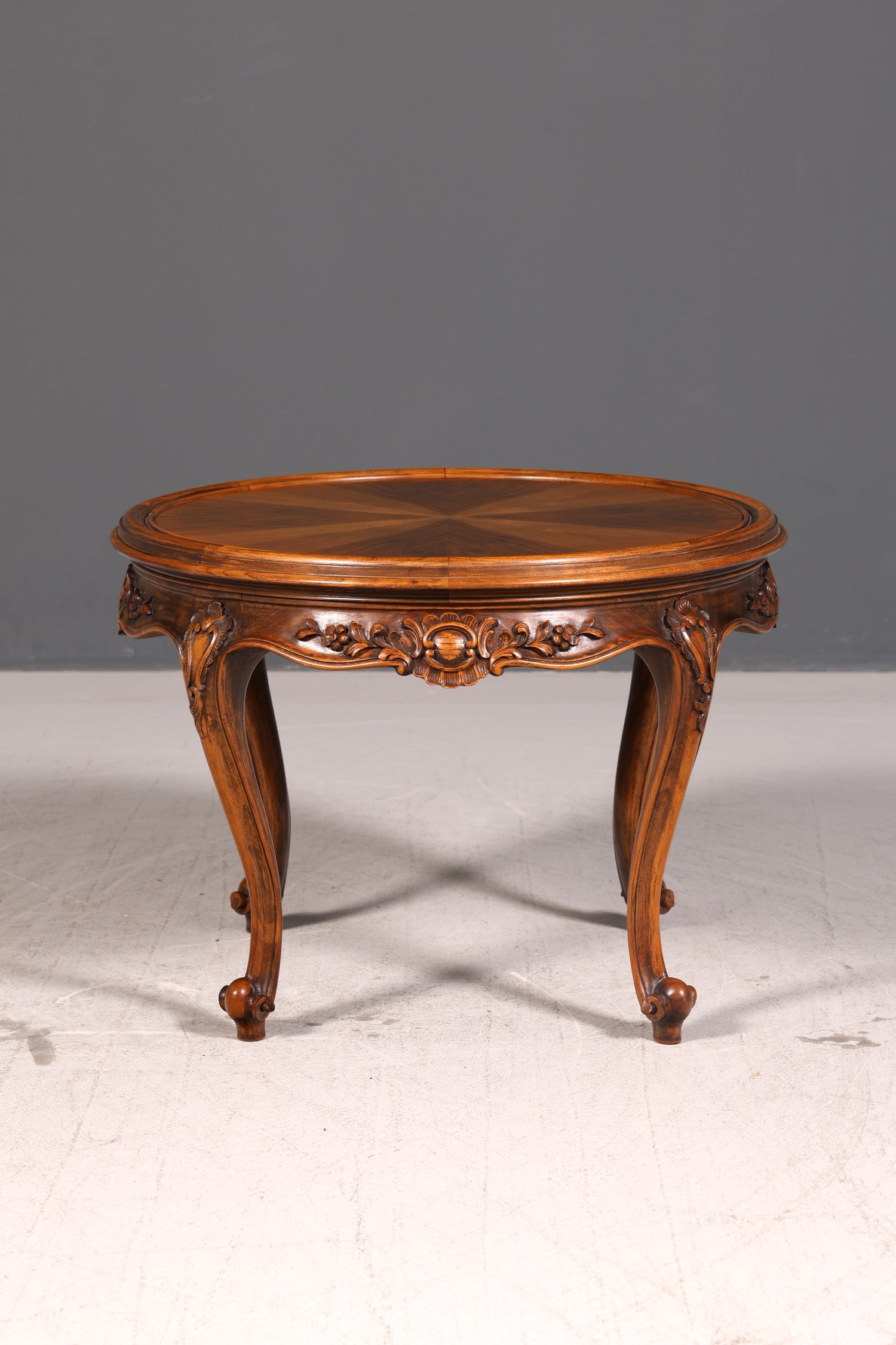 Wunderschöner Chippendale Couchtisch Barock Stil Rund Beistelltisch Ablagetisch Antik Sofatisch Vintage
