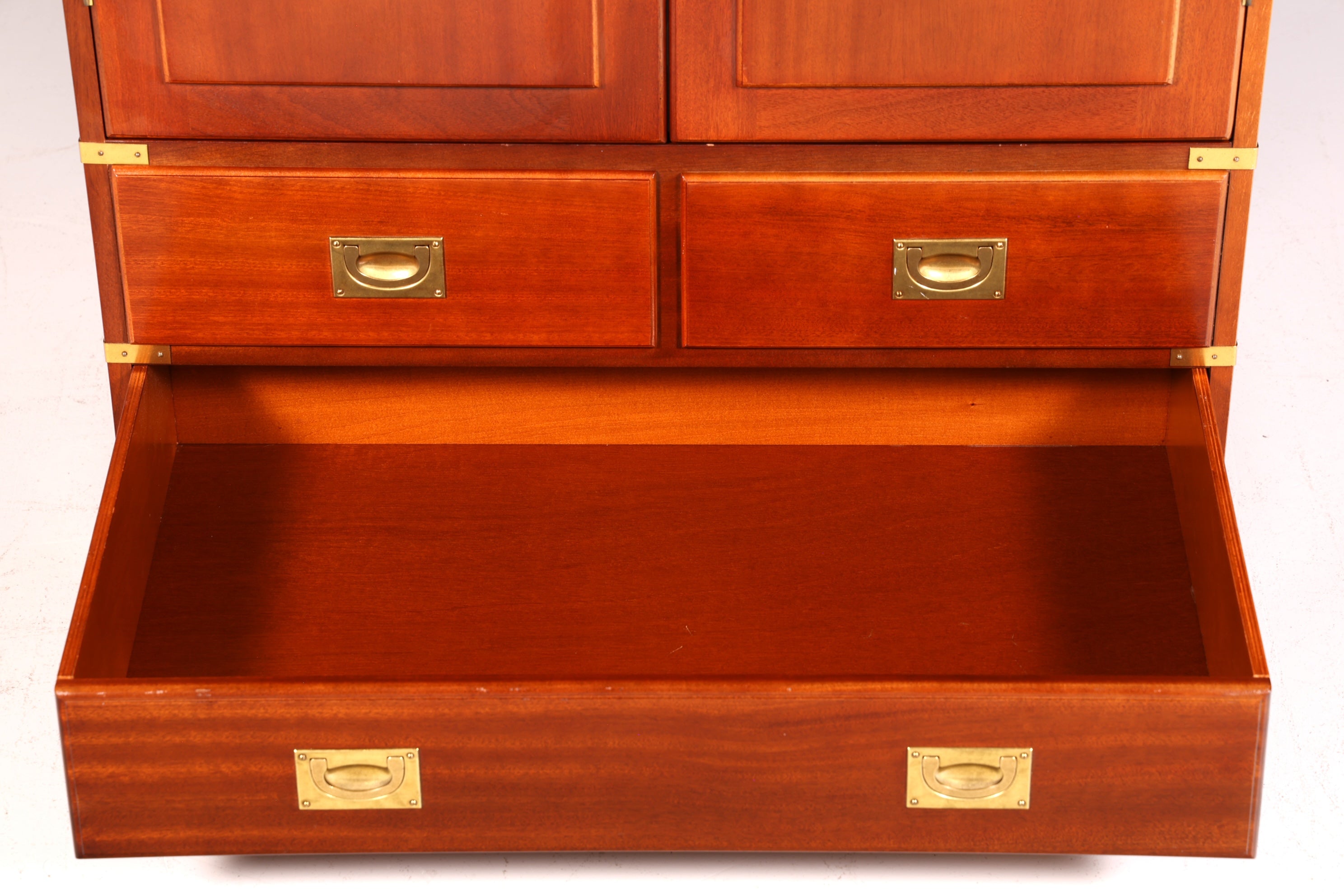 Beeindruckender Maritimer Schrank Englischer Schiffs Kleiderschrank Englisch Antik Wäscheschrank Dielenschrank
