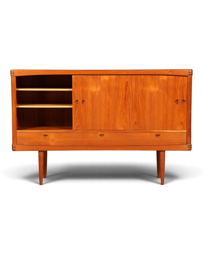 Hauptstadt Möblerei Bramin teak highboard, 1960&