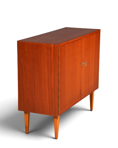 Hauptstadt Möblerei Mid Century Kommode aus Teakholz im 60er Jahre Retro Design mit schlanken Beinen