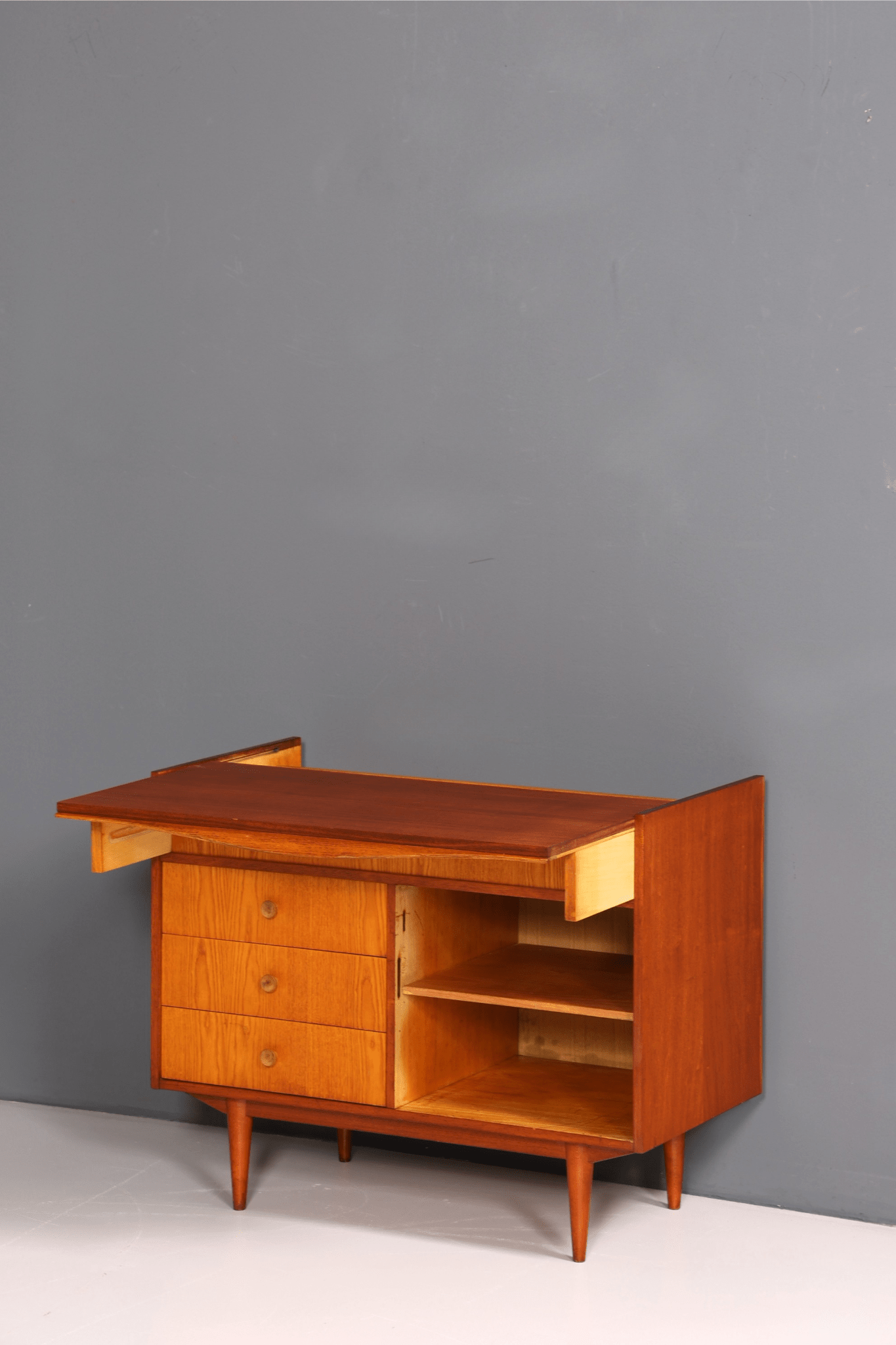 Schlichte Mid Century Kommode Vintage Schrank Retro Flur Kommode 60s Regal Schrank Frisier Kommode