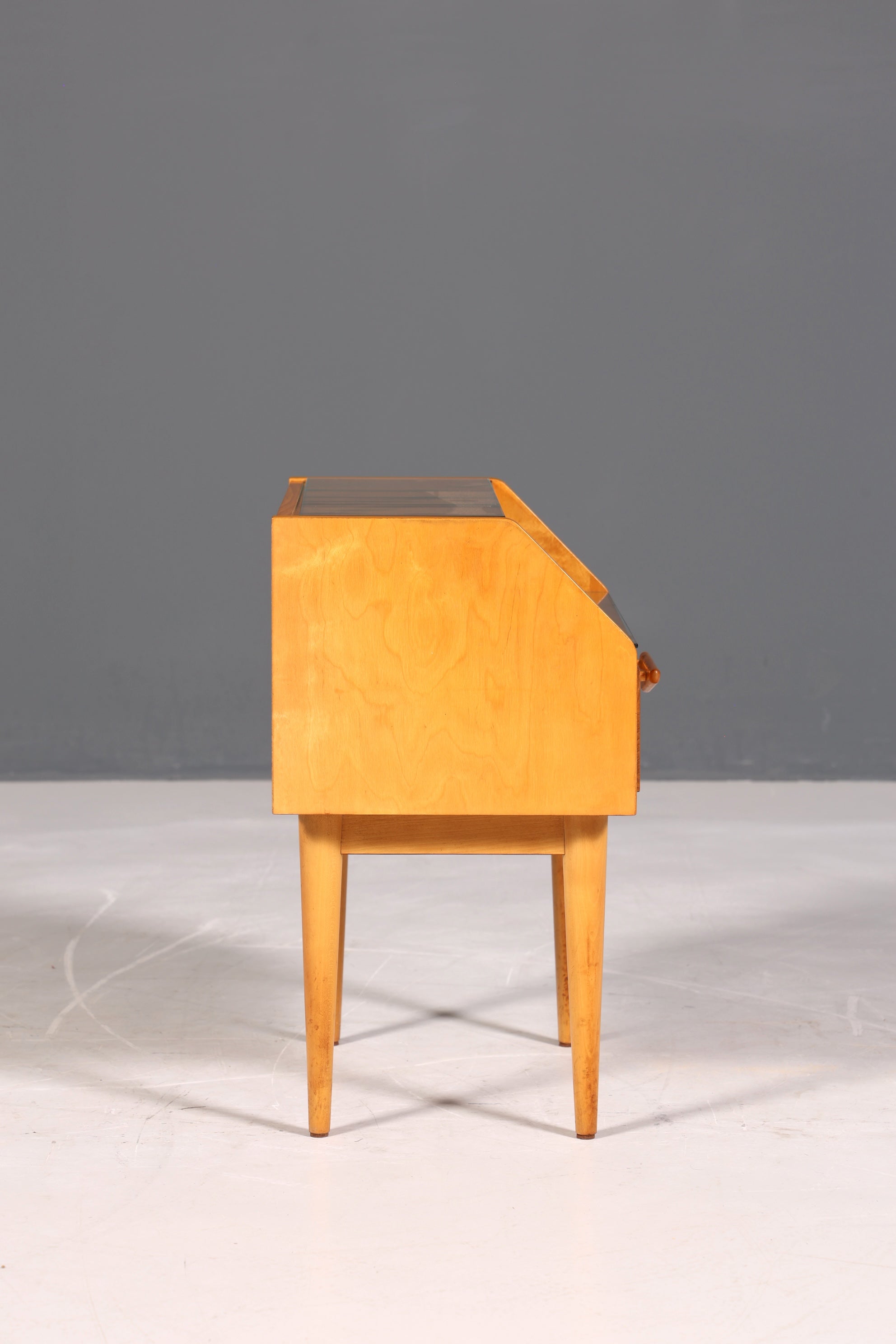 Schlichte Hellerau Kommode Mid Century Nachttisch echt Holz Beistelltisch VEB Möbel 1 von 2