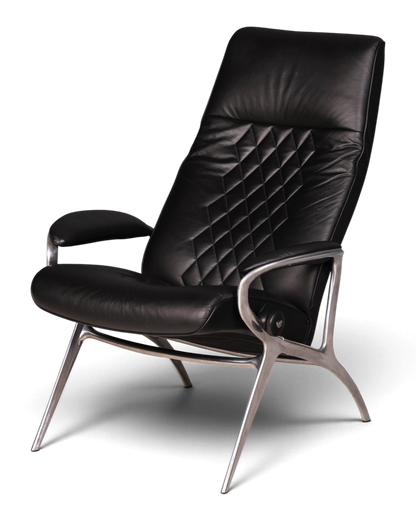 Hauptstadt Möblerei H931 Sessel aus schwarzem Leder mit Rautensteppung und elegantem silbernem Metallgestell