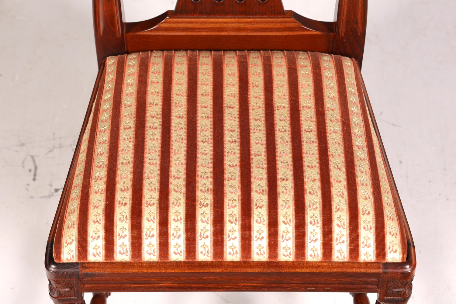 Traumhafter Stuhl im Gustavianischem Stil Englisch Küchenstuhl Antik Stil Sekretär Stuhl 2 von 2