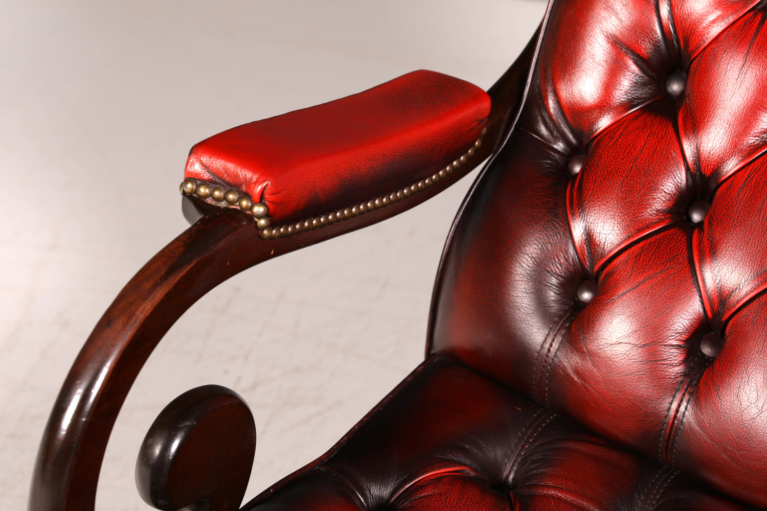 Stilvoller Original Chesterfield Schaukelstuhl Oxblood Englischer Armlehnsessel Echt Leder Englisch Schwingsessel Herrensessel UK