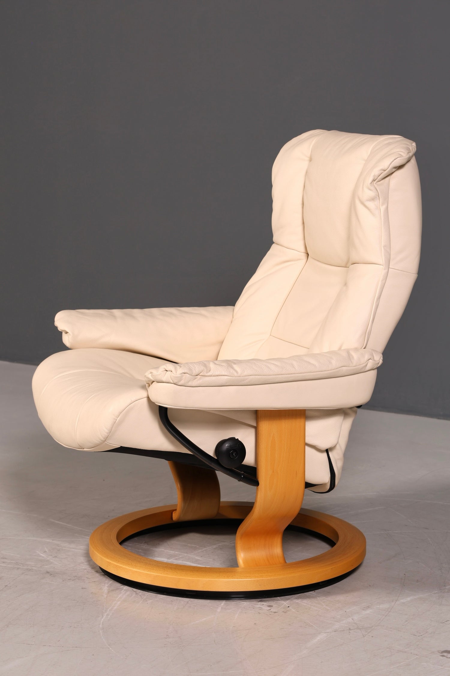 Original Stressless Mayfair Relax Sessel mit Hocker Echt Leder Komfort Design