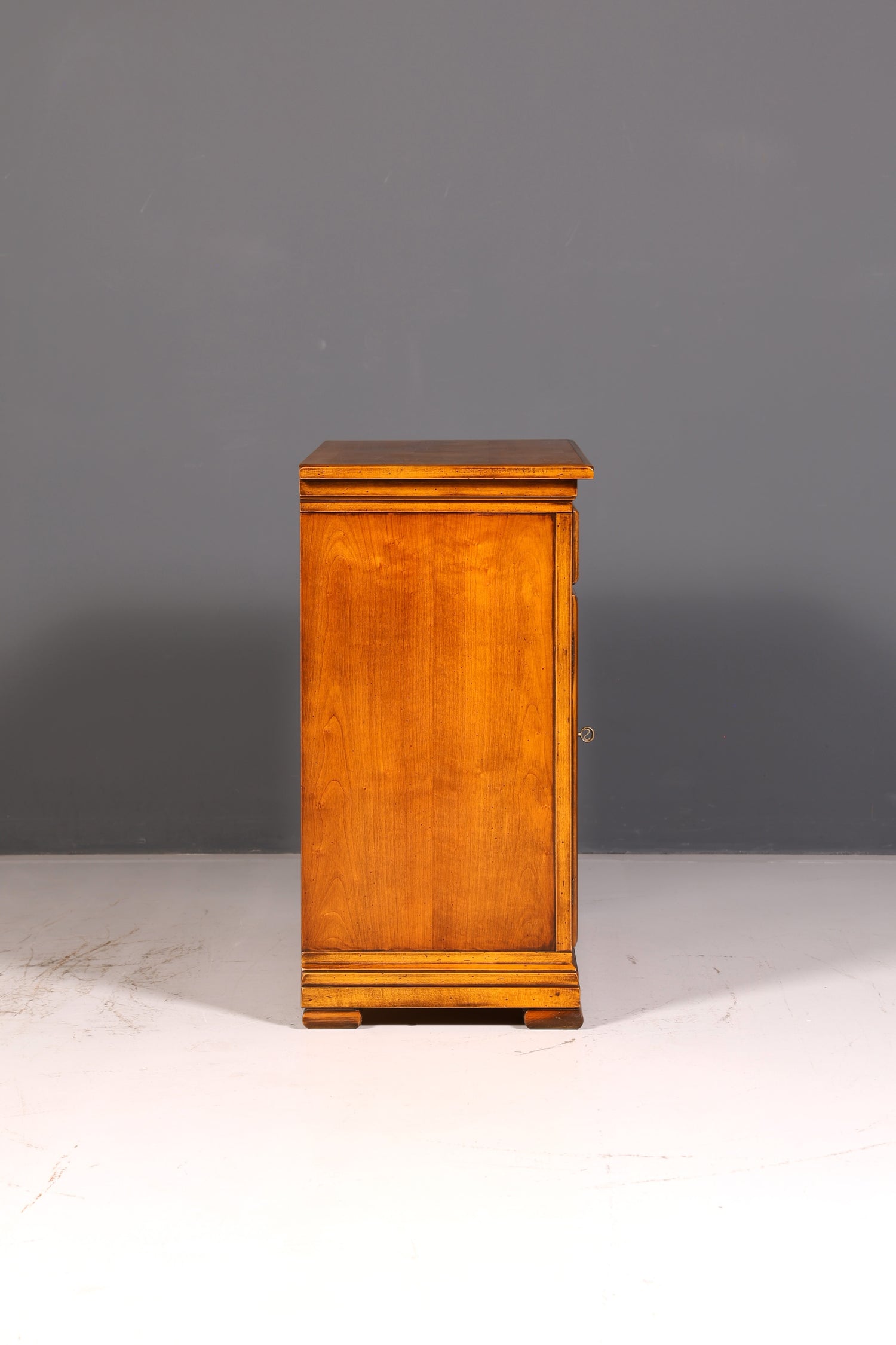 Wunderschöne Original Selva Kommode Villa Borghese Schrank Buffet Anrichte Sideboard Vintage
