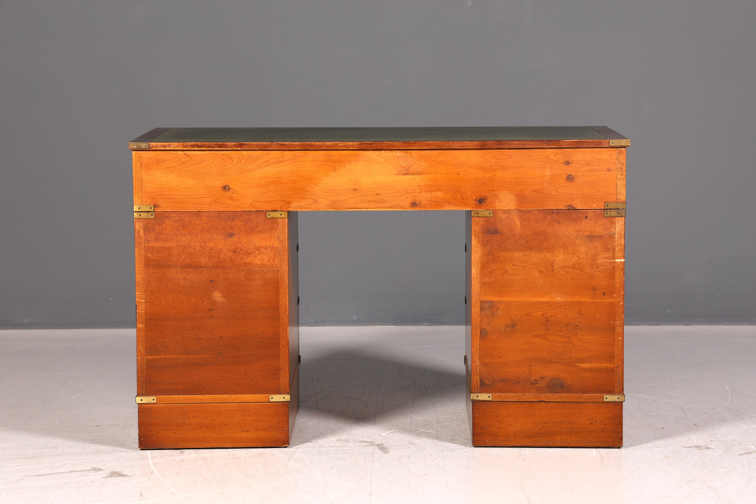 Edler Englischer Schreibtisch Military Chest Echt Lederauflage Bürotisch Office Table Maritim Antik Vintage