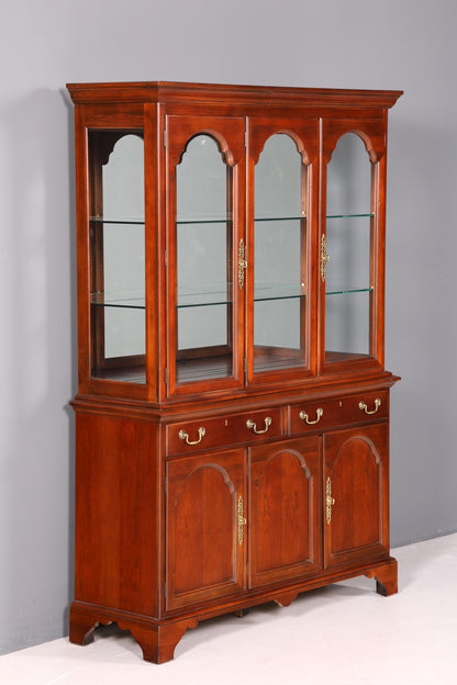 Edle Original Drexel Heritage Vitrine Bücherschrank USA Schrank Buffet Regal Glasvitrine