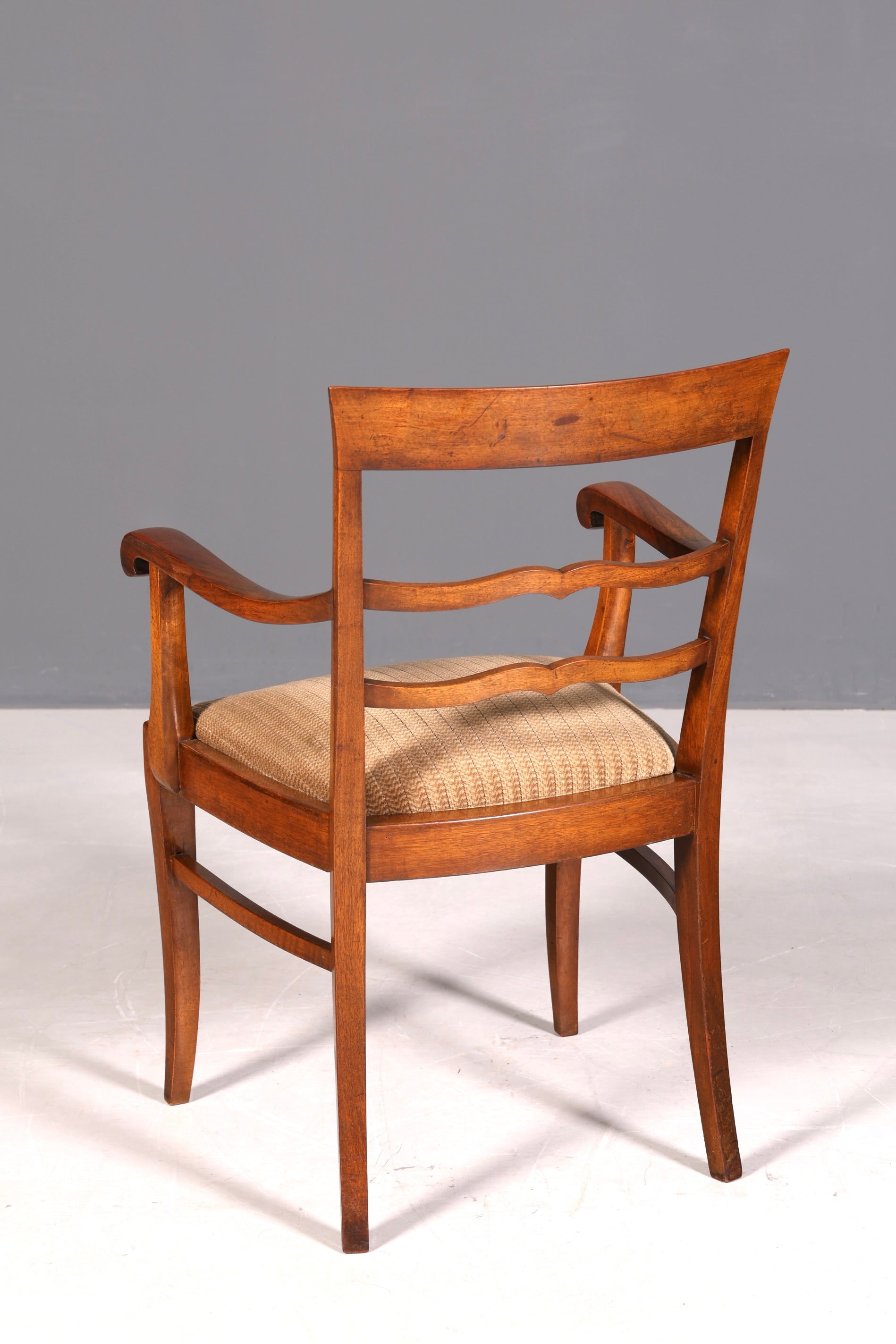 Wunderschöner Art Deco Armlehnstuhl um 1930 Nussbaum Sekretär Stuhl Antik Küchenstuhl Esszimmer Stuhl