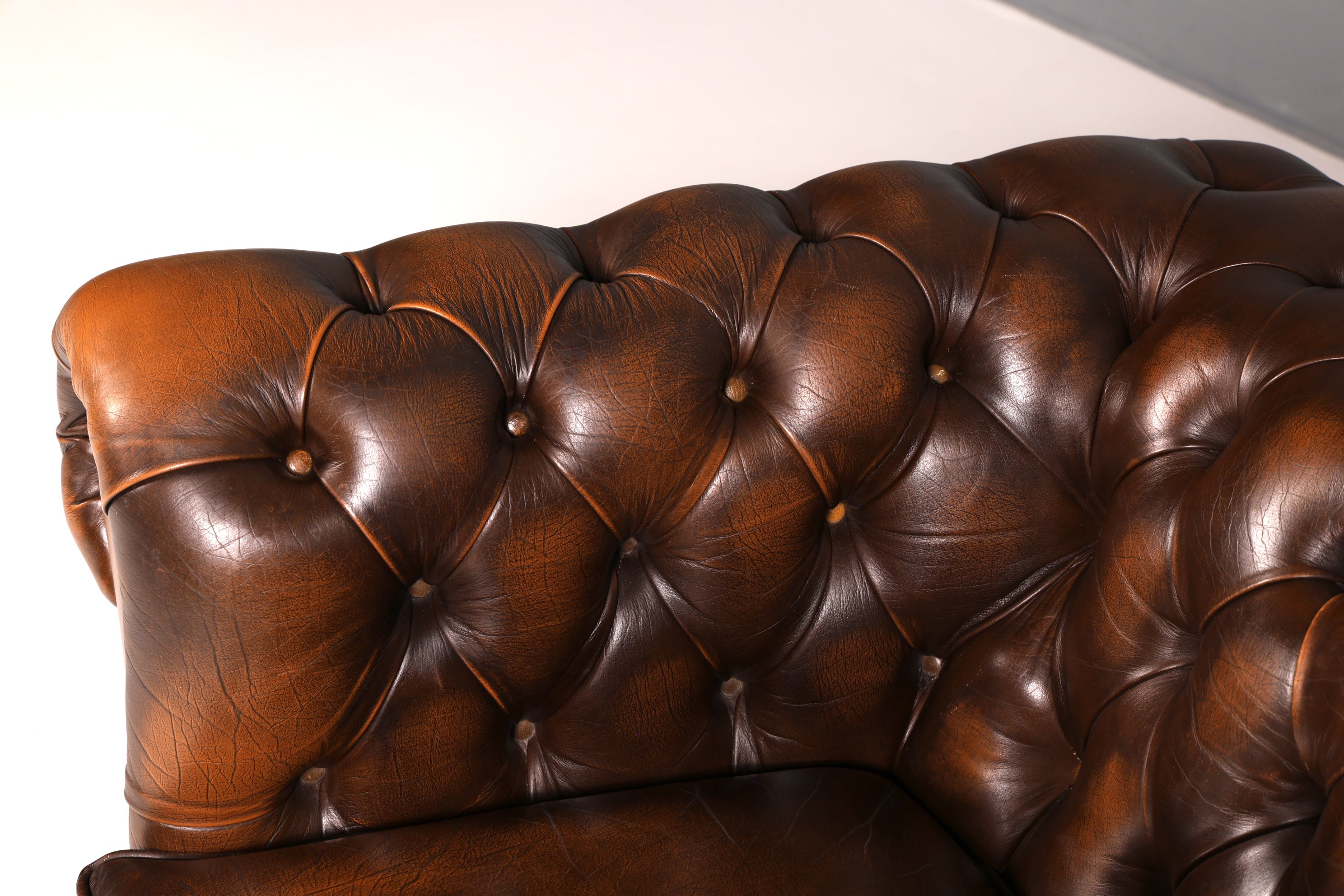 Stilvoller Original Chesterfield Sessel Englischer Armlehnsessel Englisch Herrensessel 2 von 2