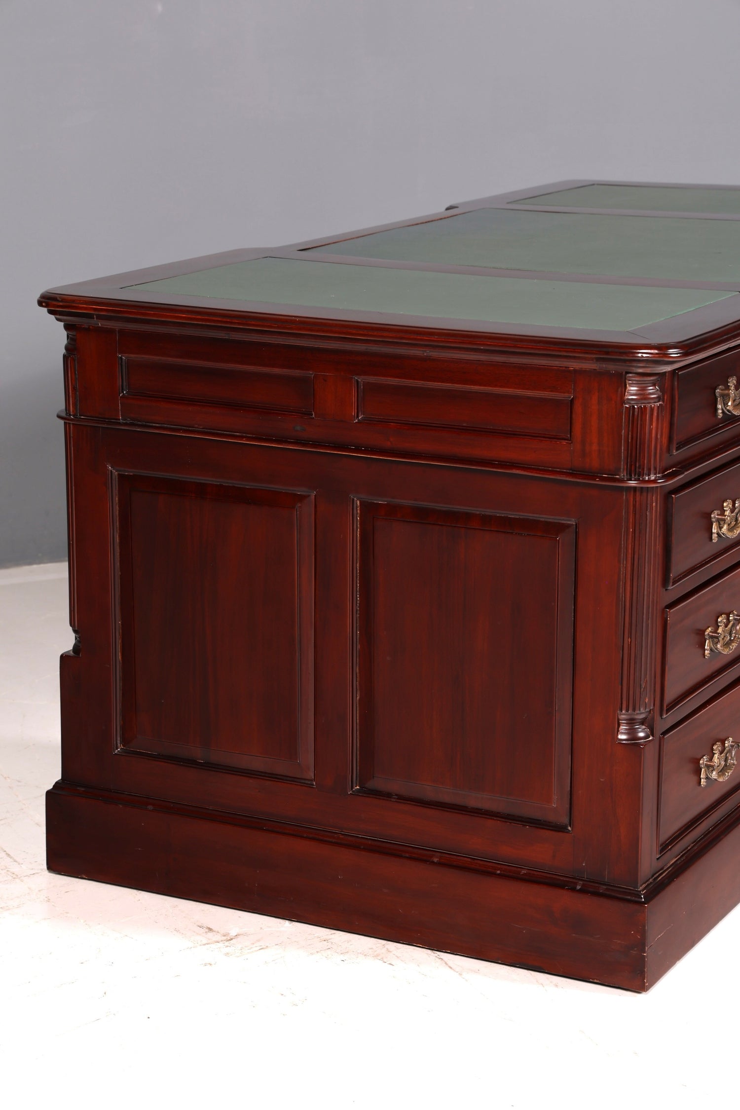 Wunderschöner Englischer Schreibtisch Mahagoni echt Lederauflage Bürotisch Partner Desk Office Desk Antik Vintage